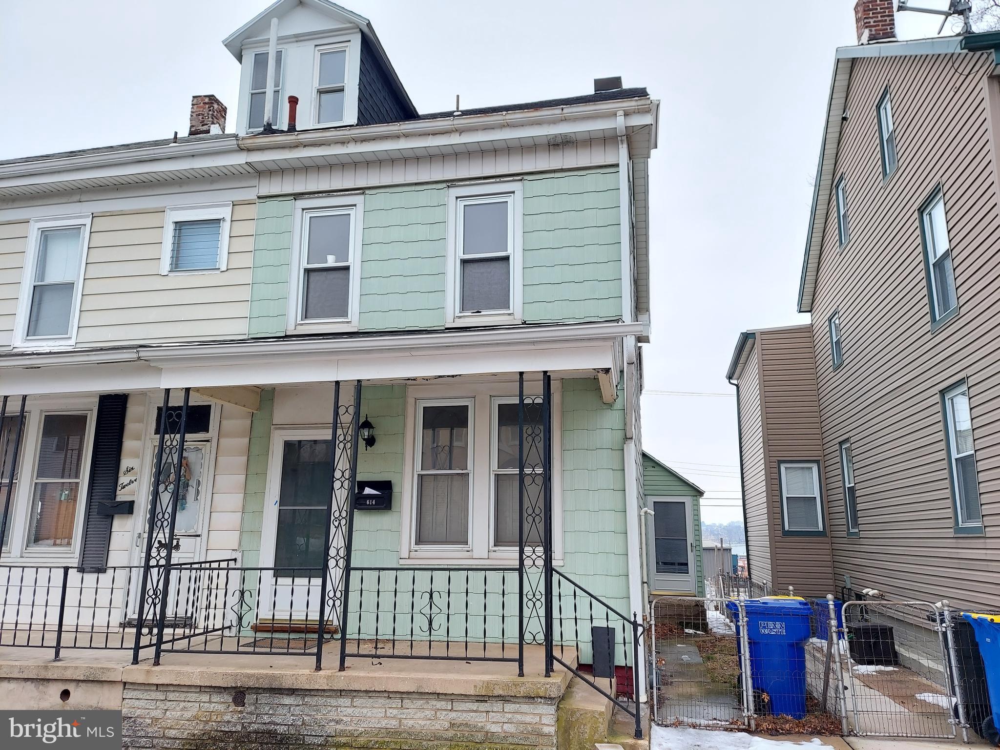 WINDSOR PARK - Residential Lease