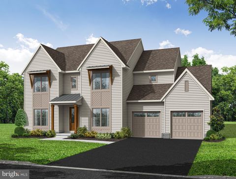 Homes For Sale - 313 Iron Valley Drive<br/> LEBANON, PA 17042