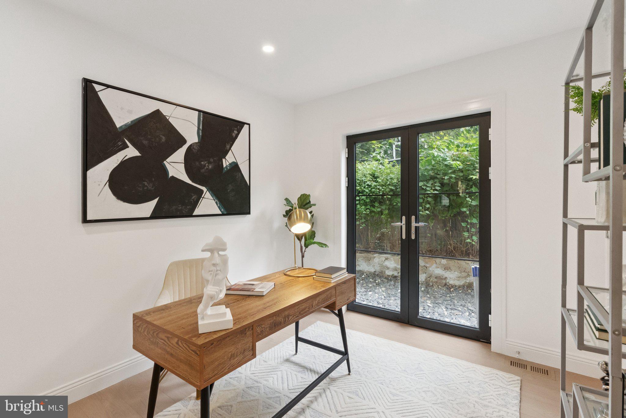 CHEVY CHASE VILLAGE - Residential