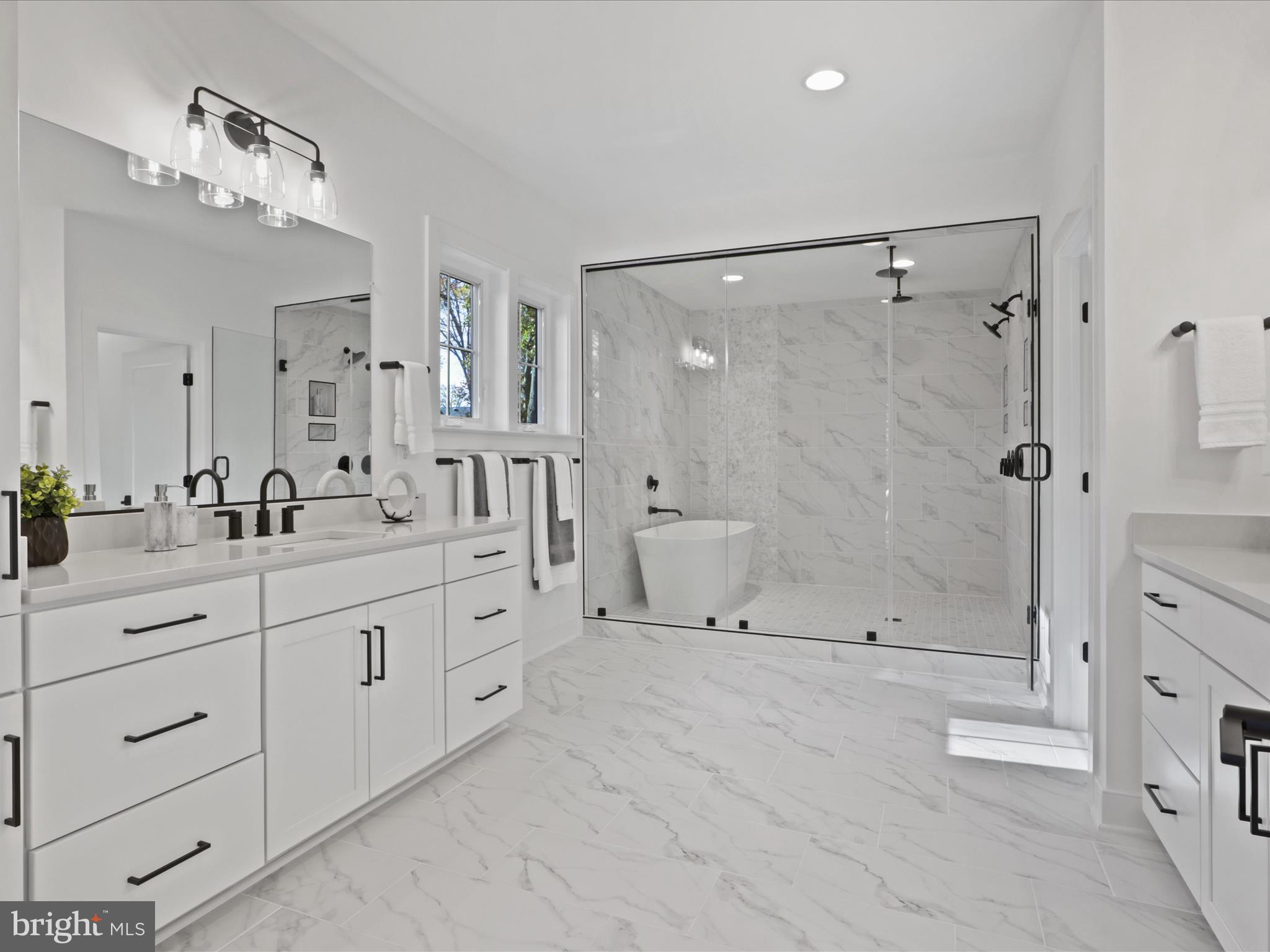 VIENNA WOODS - Residential