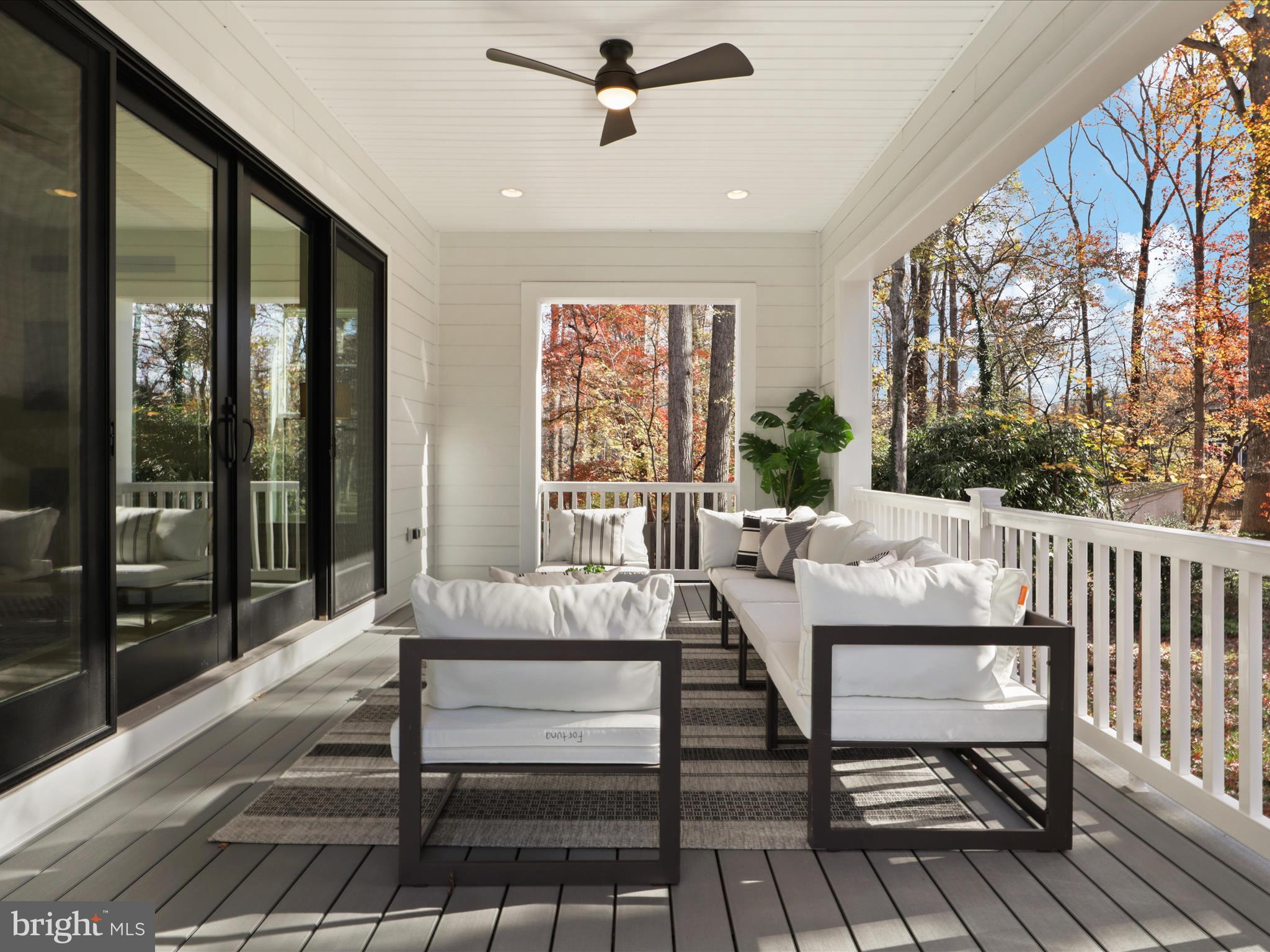 VIENNA WOODS - Residential