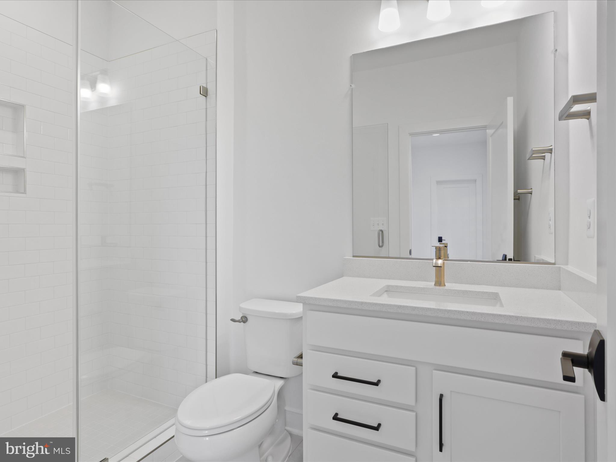 VIENNA WOODS - Residential