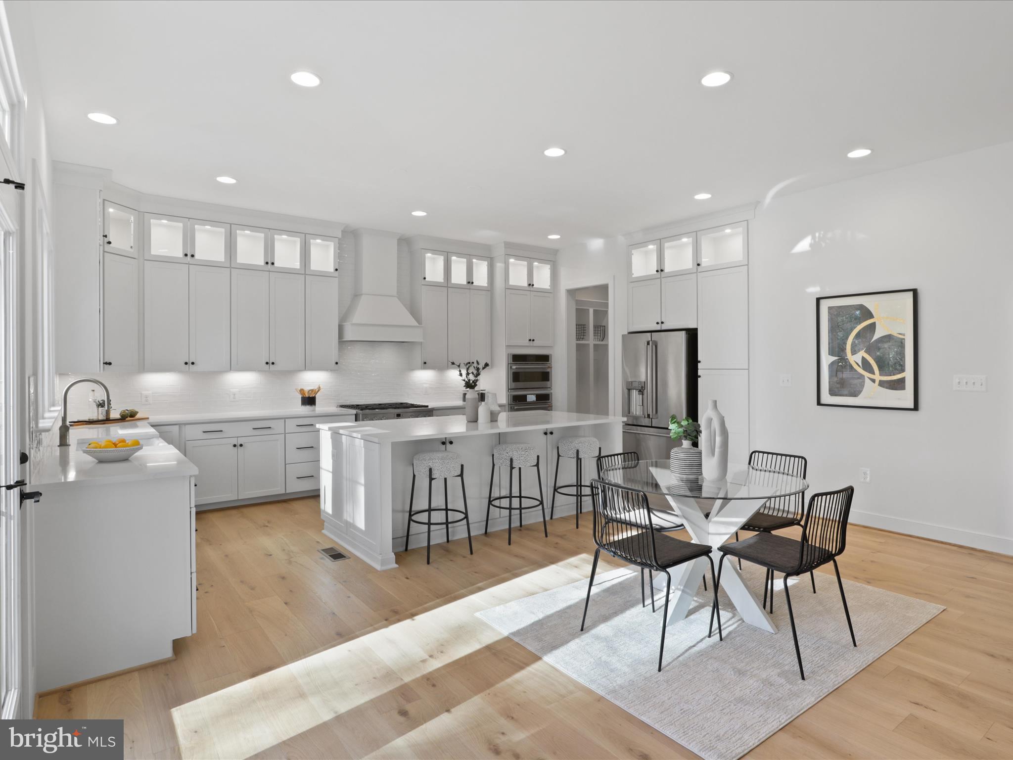 VIENNA WOODS - Residential