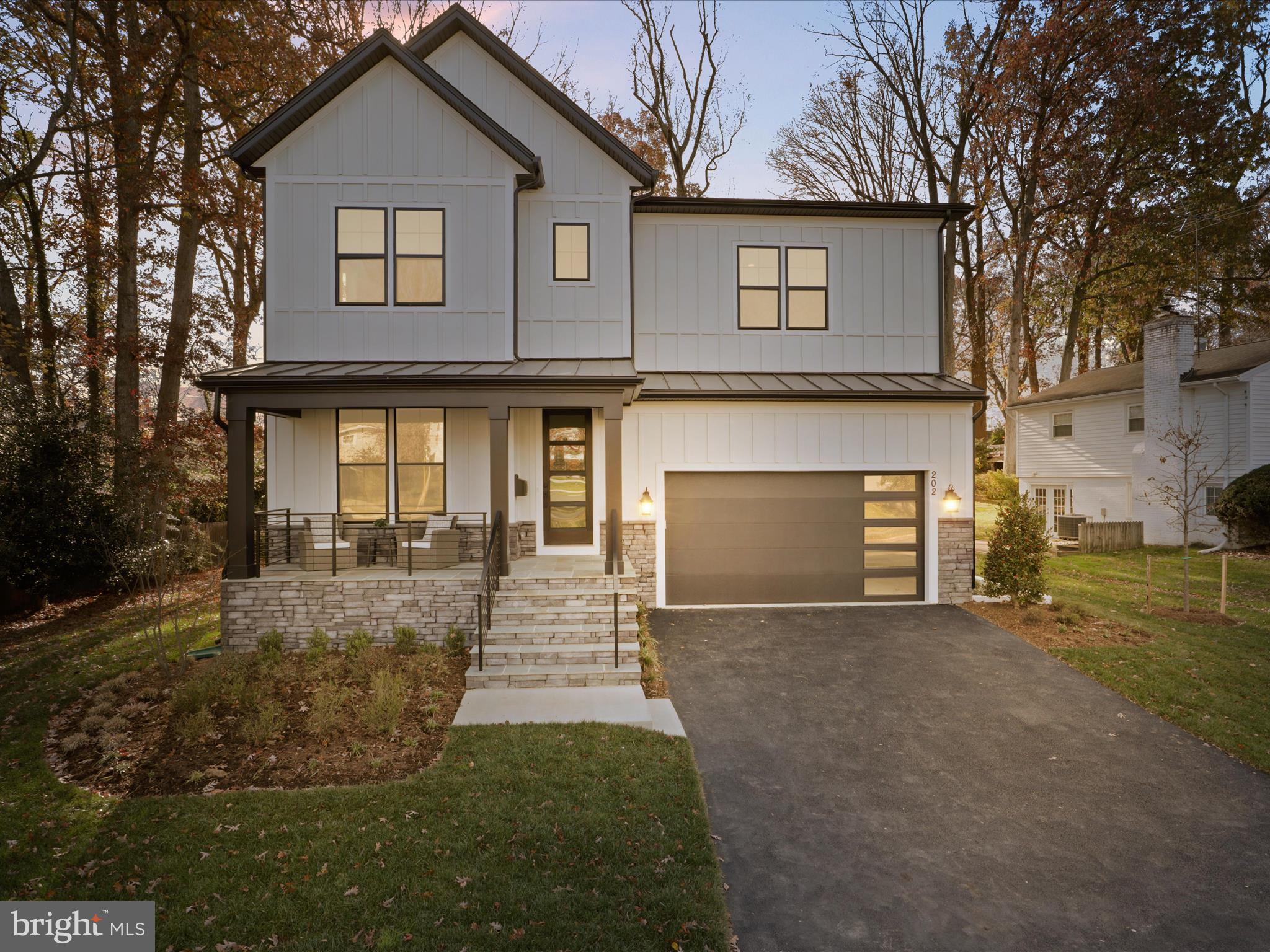 VIENNA WOODS - Residential