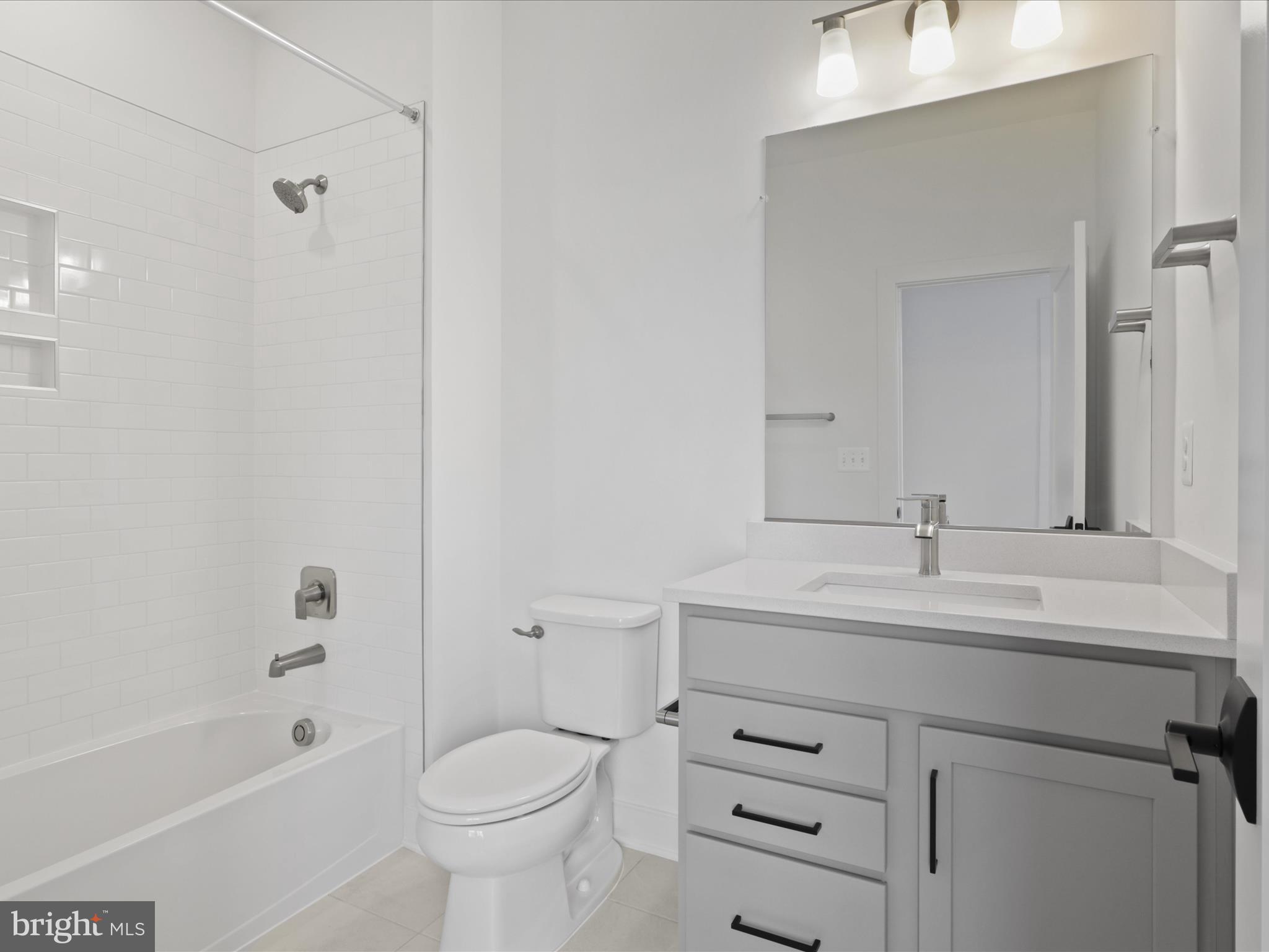 VIENNA WOODS - Residential