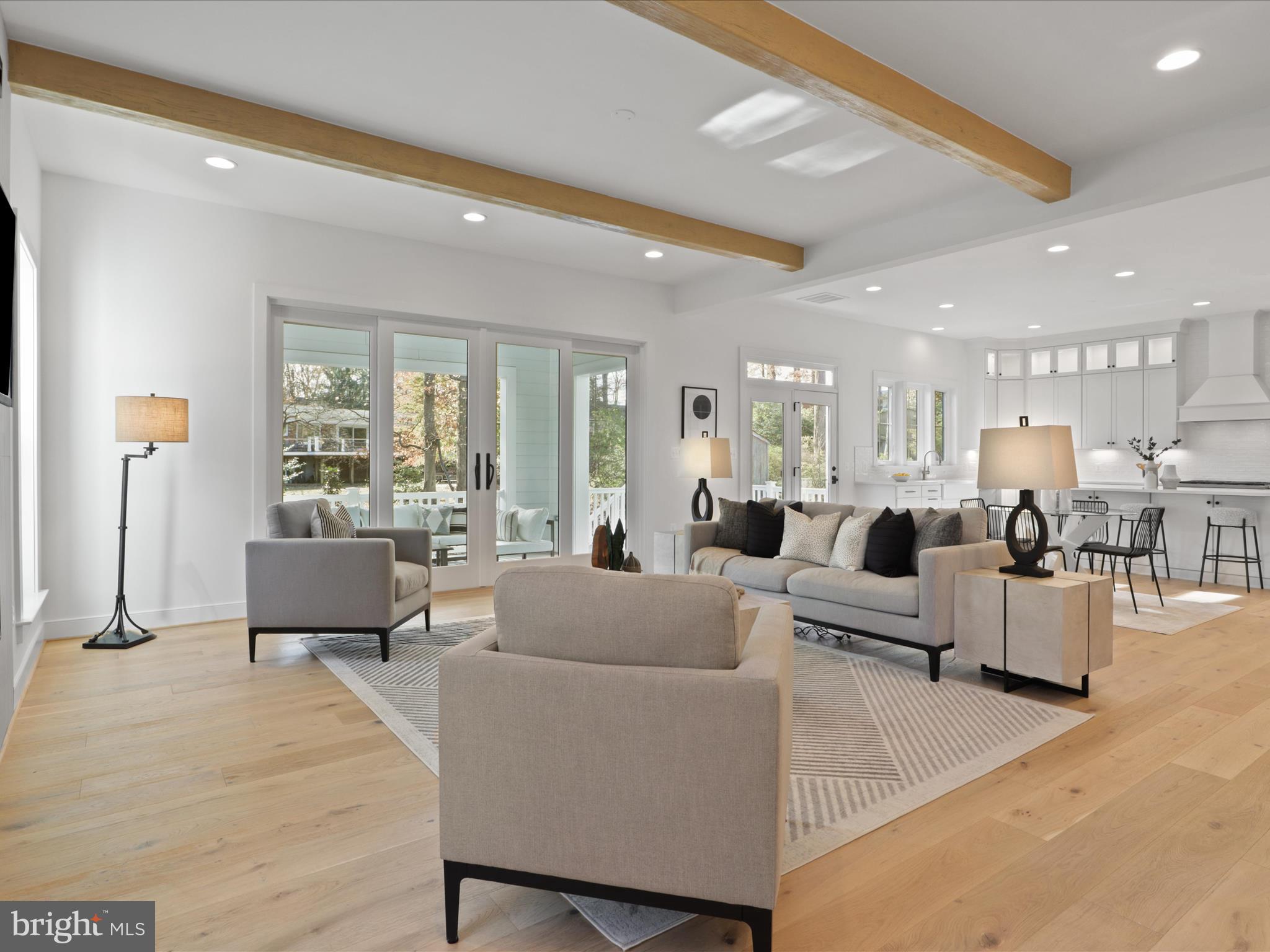 VIENNA WOODS - Residential