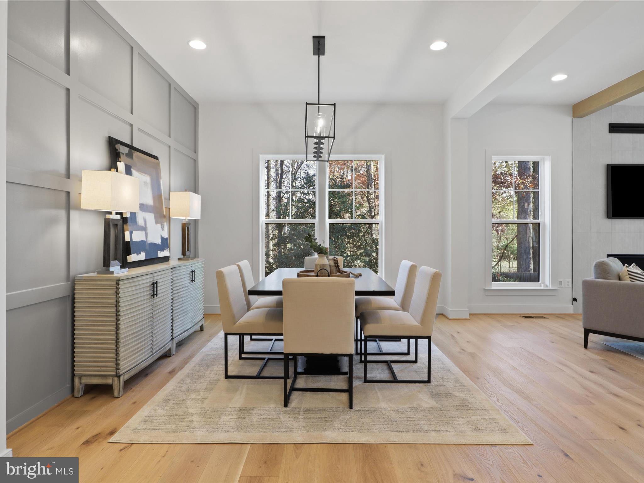 VIENNA WOODS - Residential