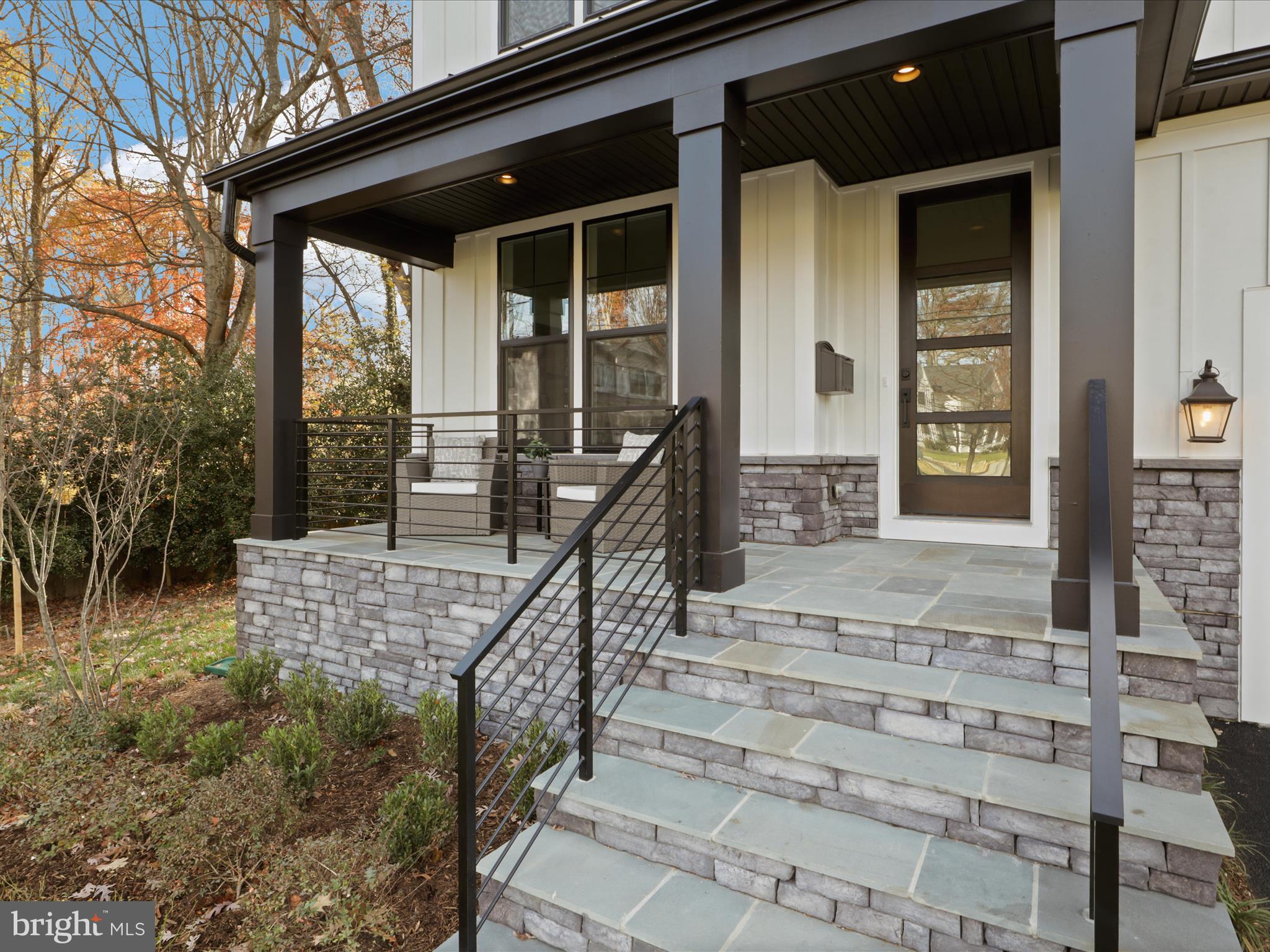 VIENNA WOODS - Residential