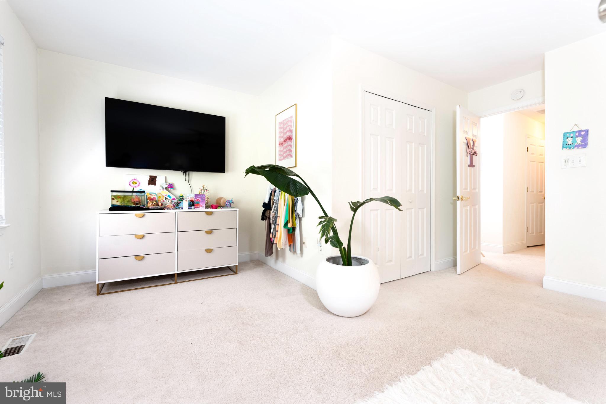 GRAYROB - Residential