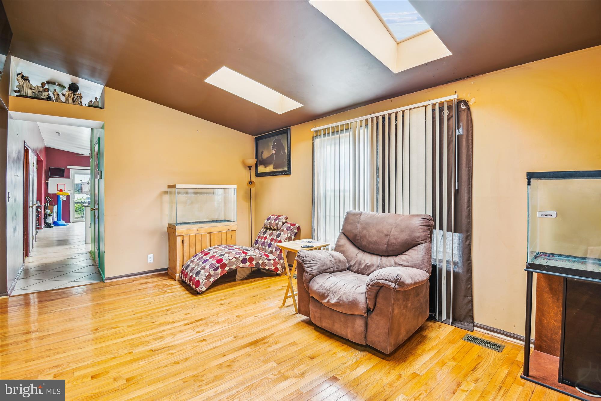 8941 TWELVE SONS COURT