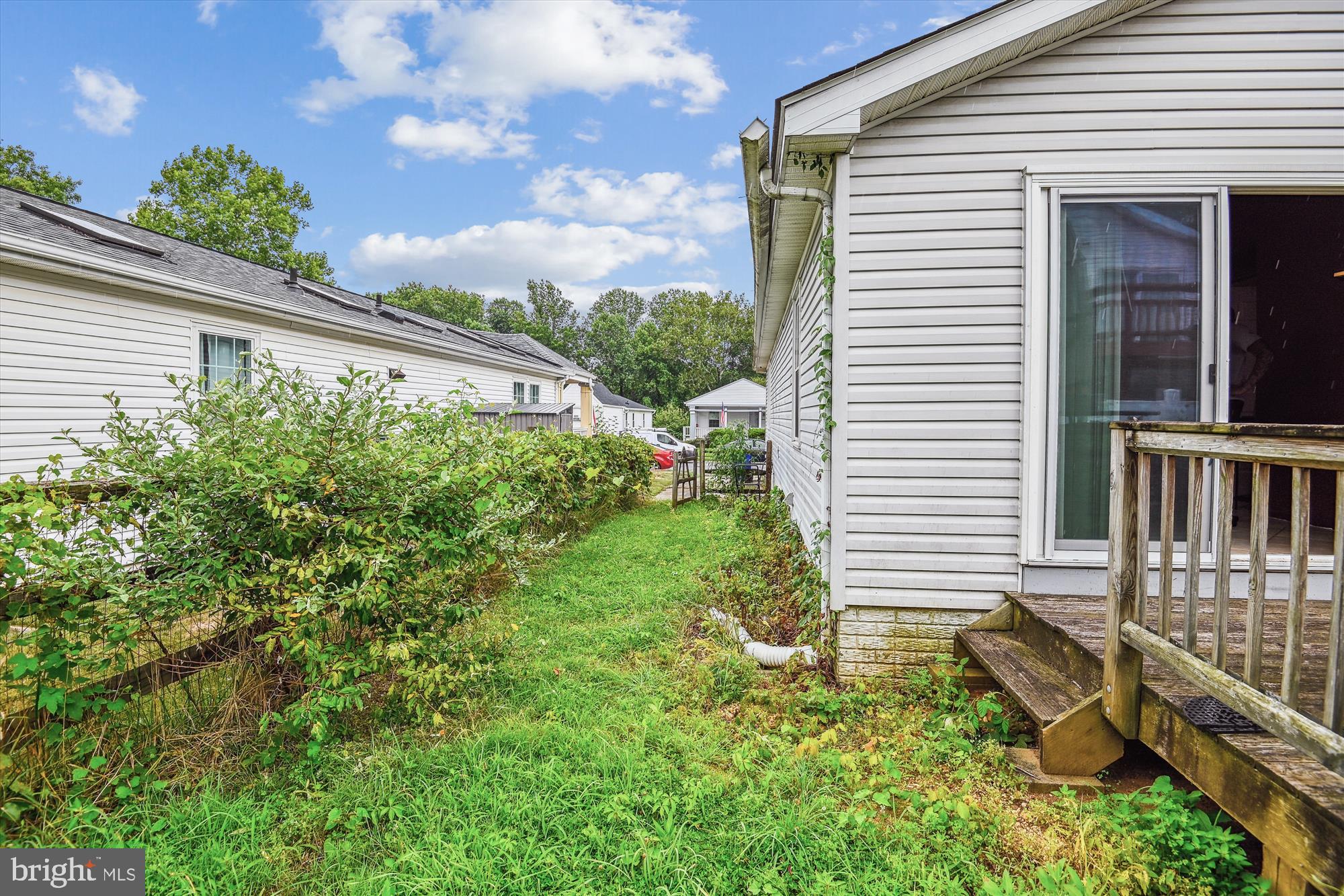 8941 TWELVE SONS COURT