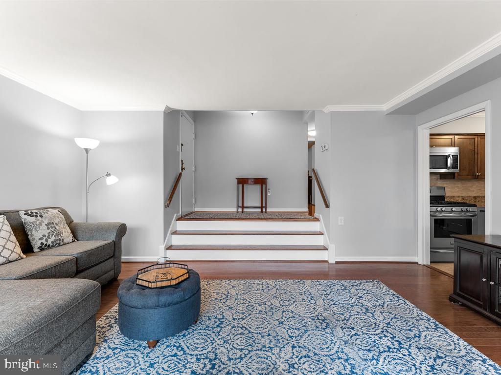 NORTH CREEK VILLAS - Residential Lease