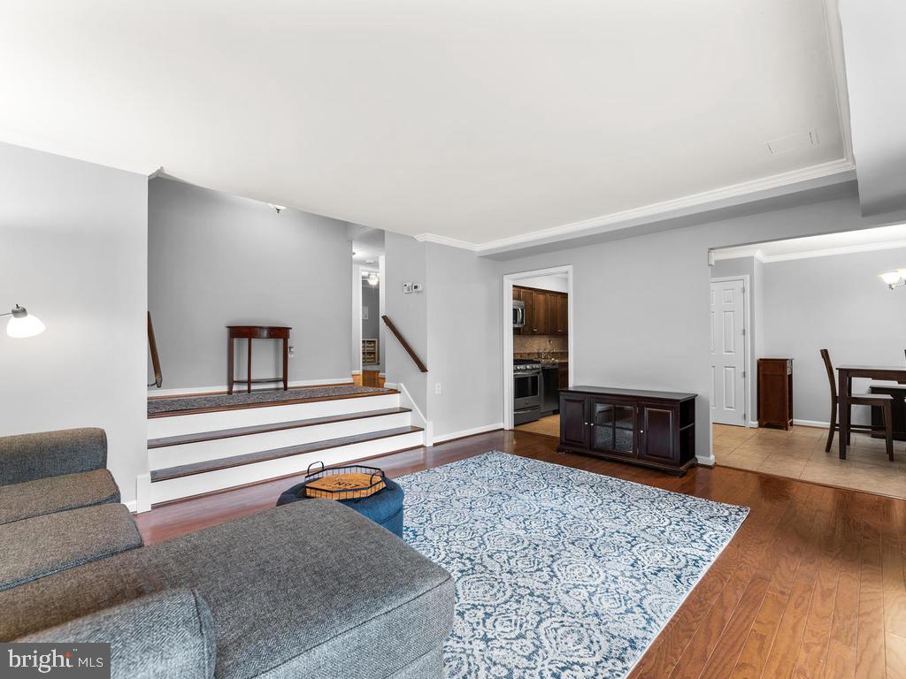 NORTH CREEK VILLAS - Residential Lease