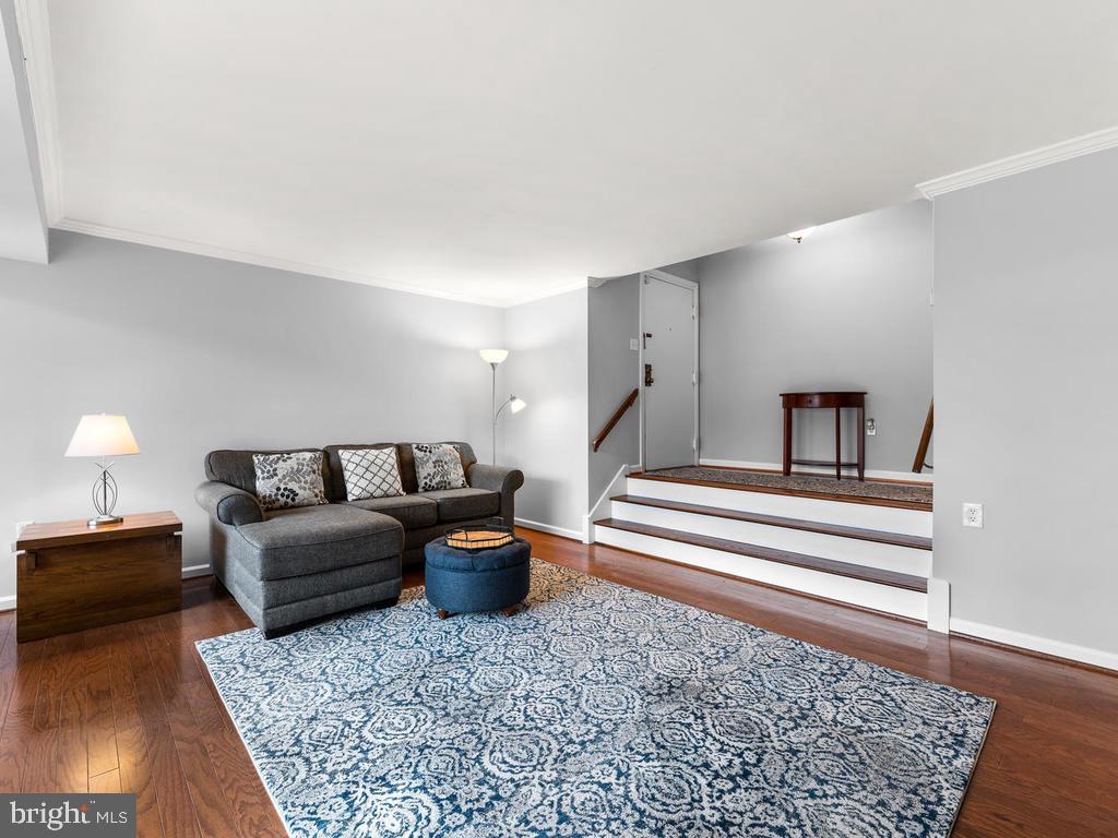 NORTH CREEK VILLAS - Residential Lease