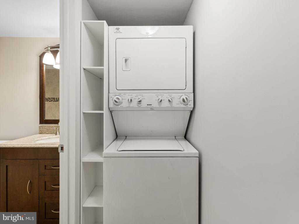 NORTH CREEK VILLAS - Residential Lease