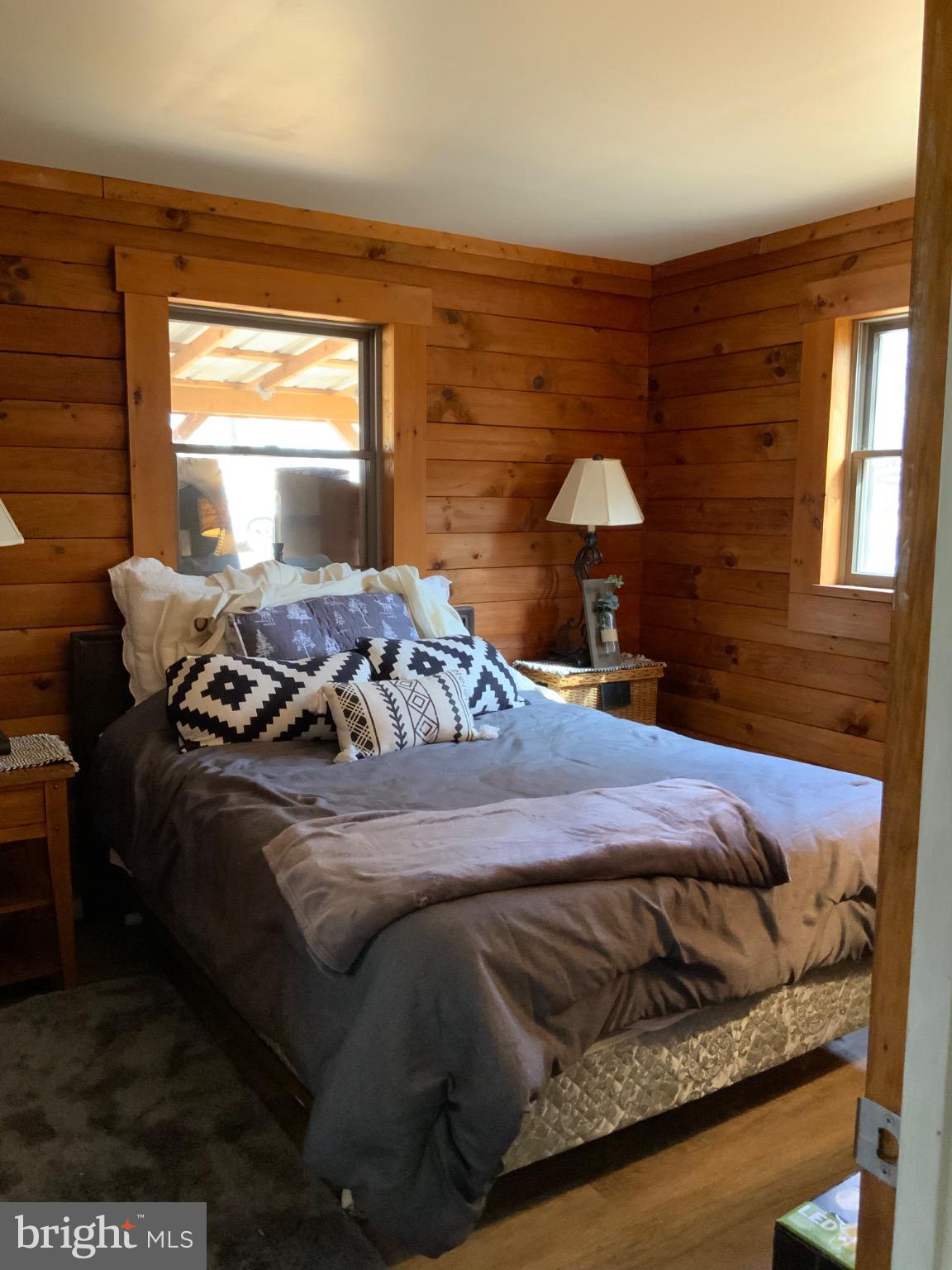 CLIFFSIDE ACRES - Residential