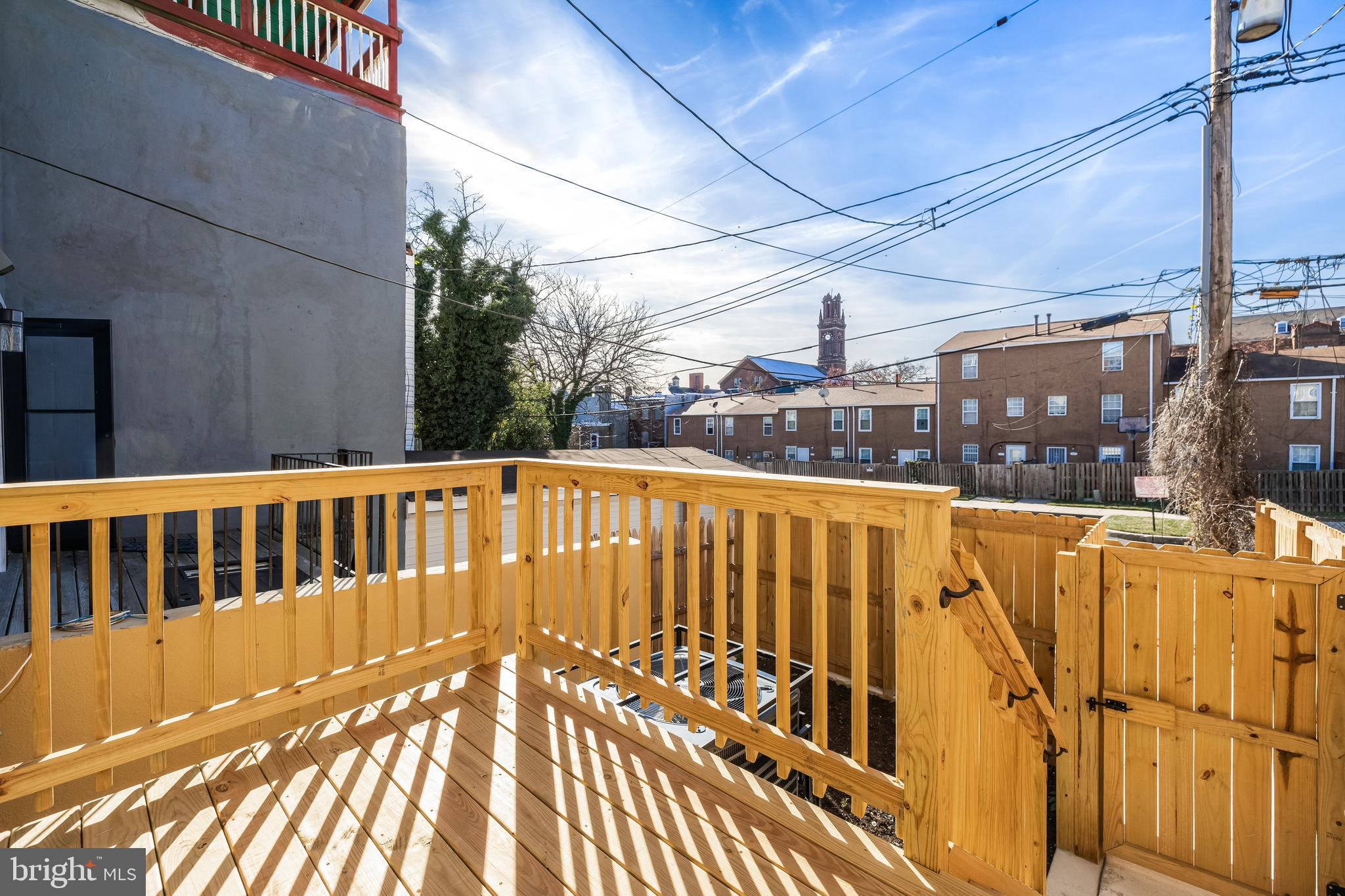 JOHNSTON SQUARE - Residential