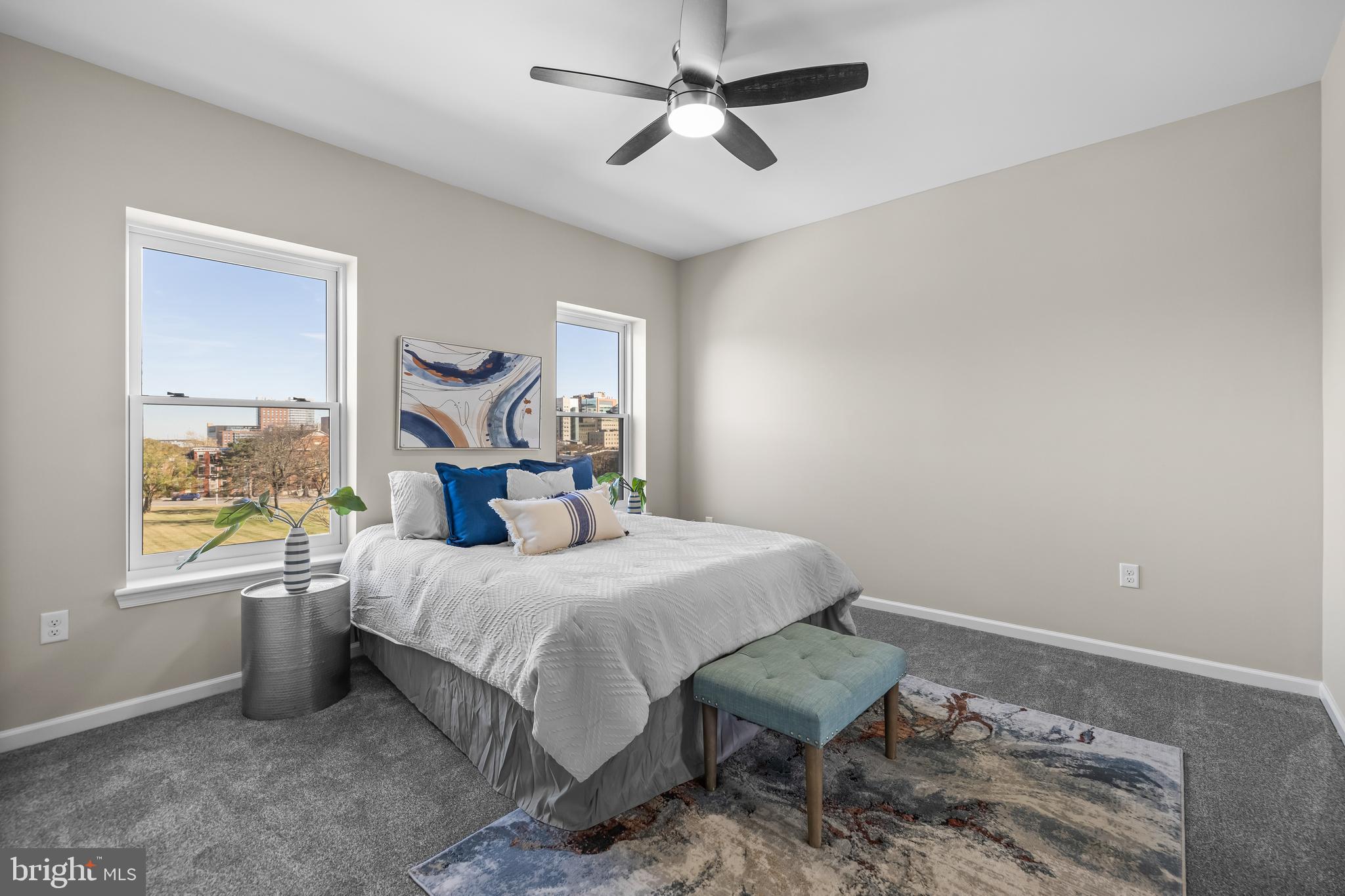 JOHNSTON SQUARE - Residential