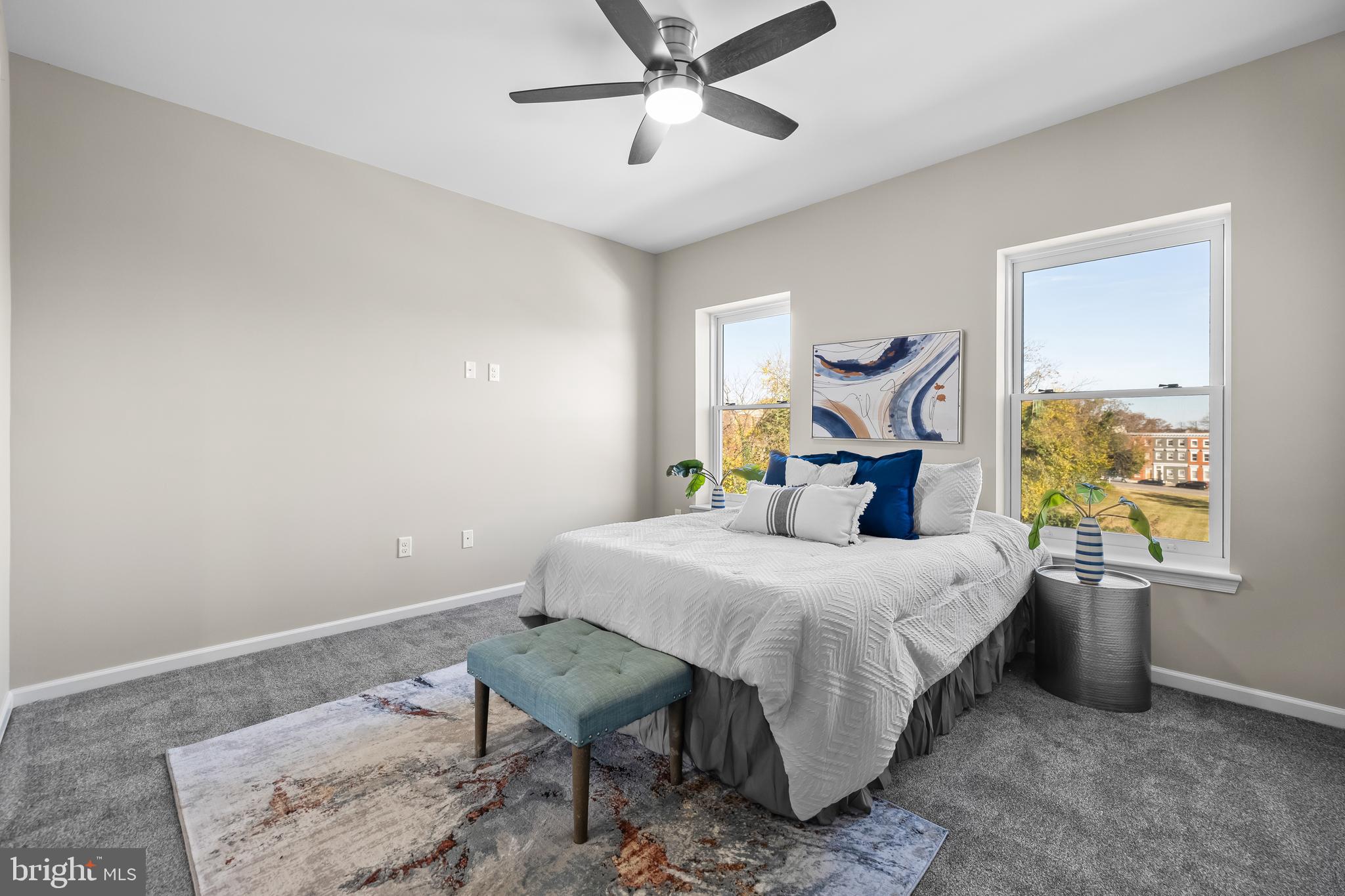JOHNSTON SQUARE - Residential
