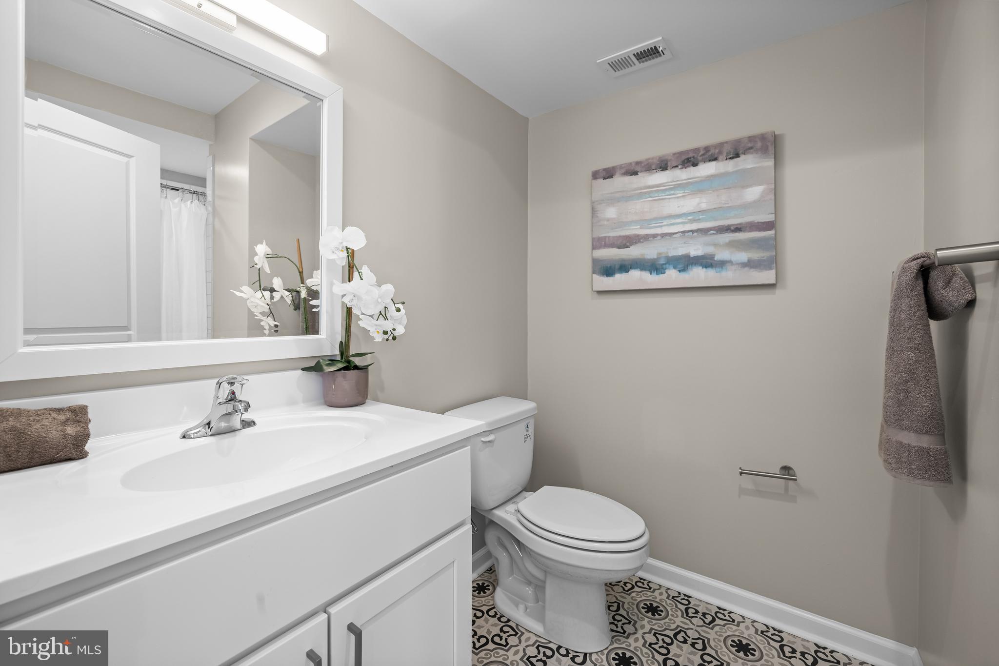 JOHNSTON SQUARE - Residential