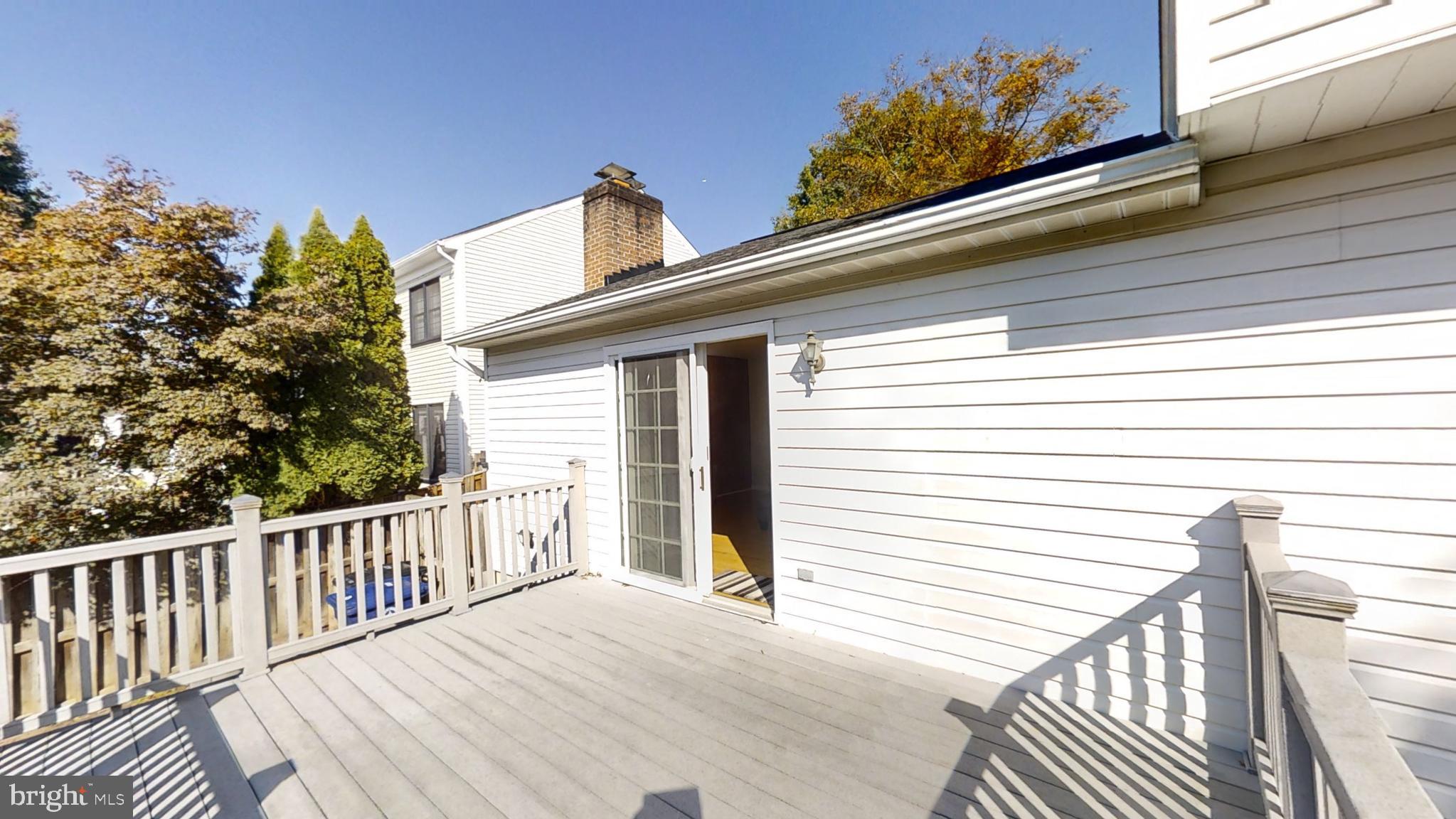 POTOMAC CROSSING - Residential