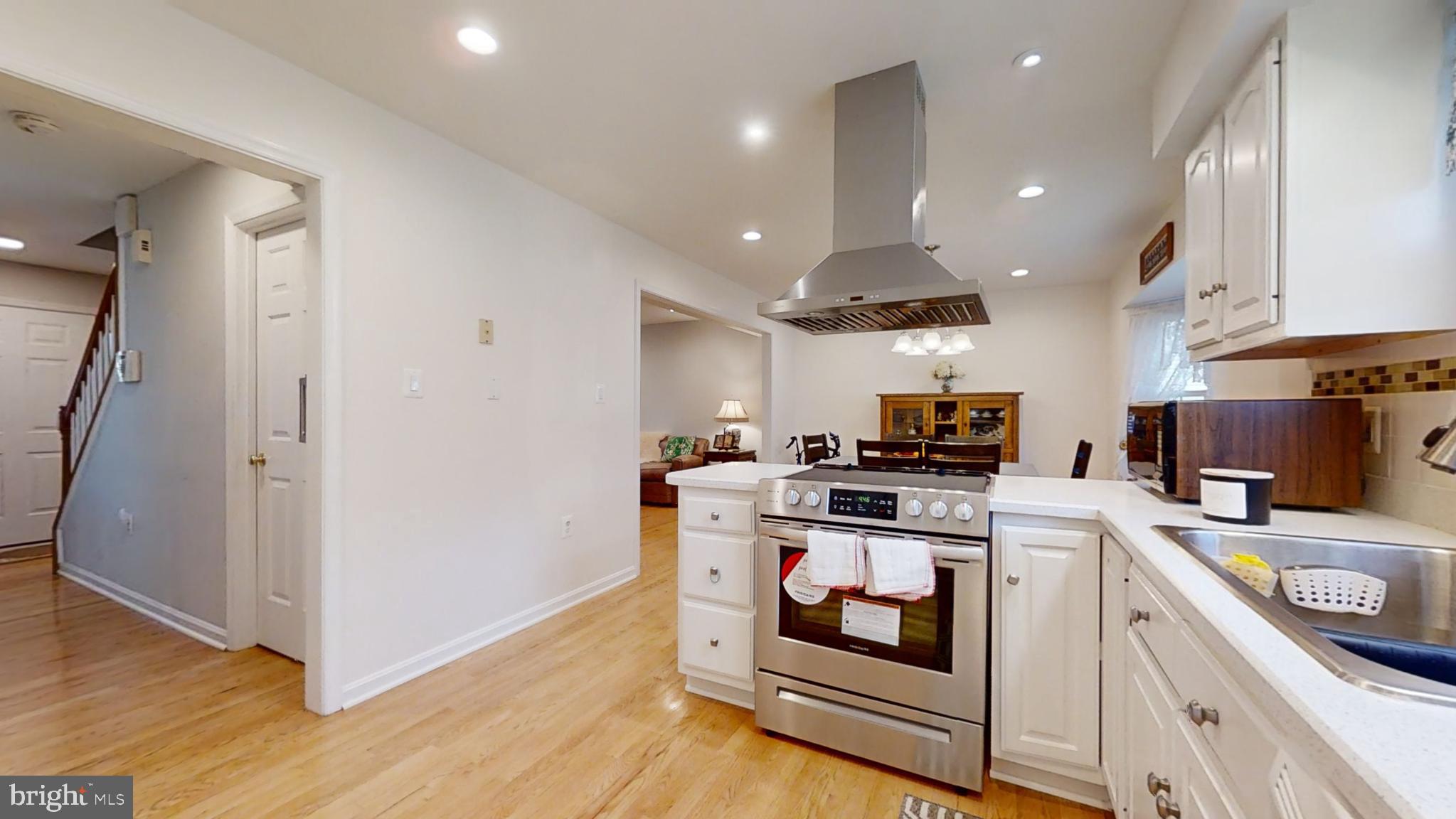 POTOMAC CROSSING - Residential