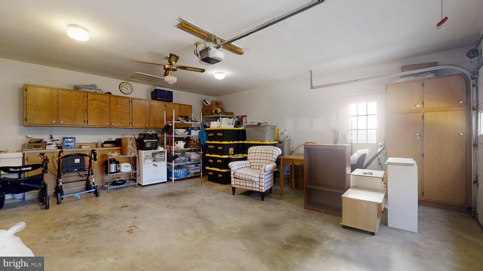 POTOMAC CROSSING - Residential