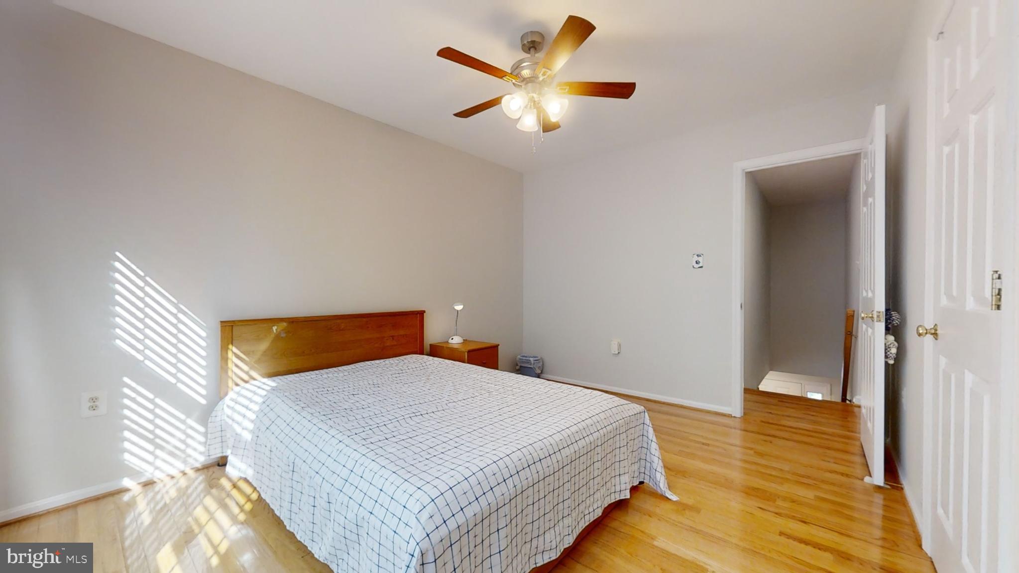 POTOMAC CROSSING - Residential