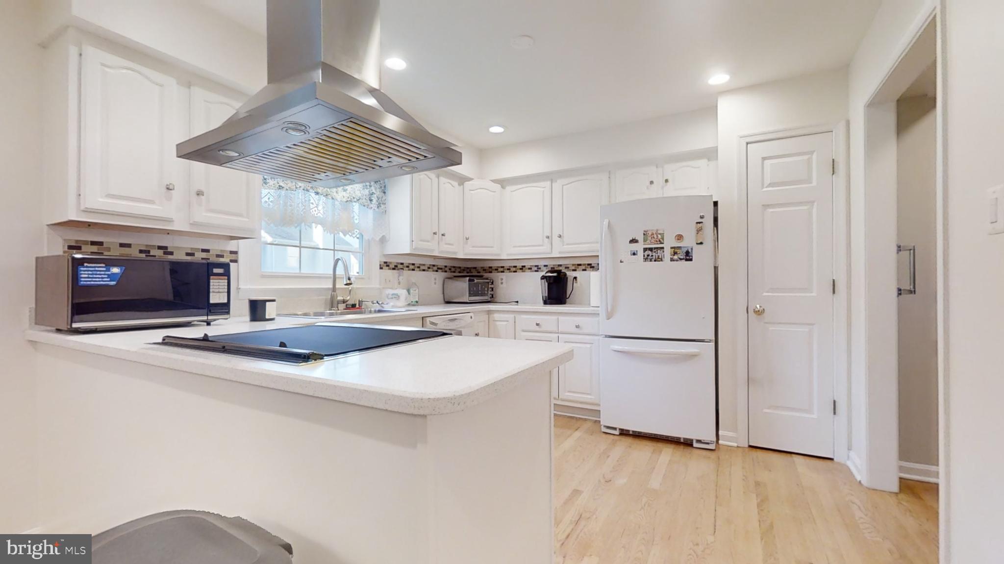 POTOMAC CROSSING - Residential