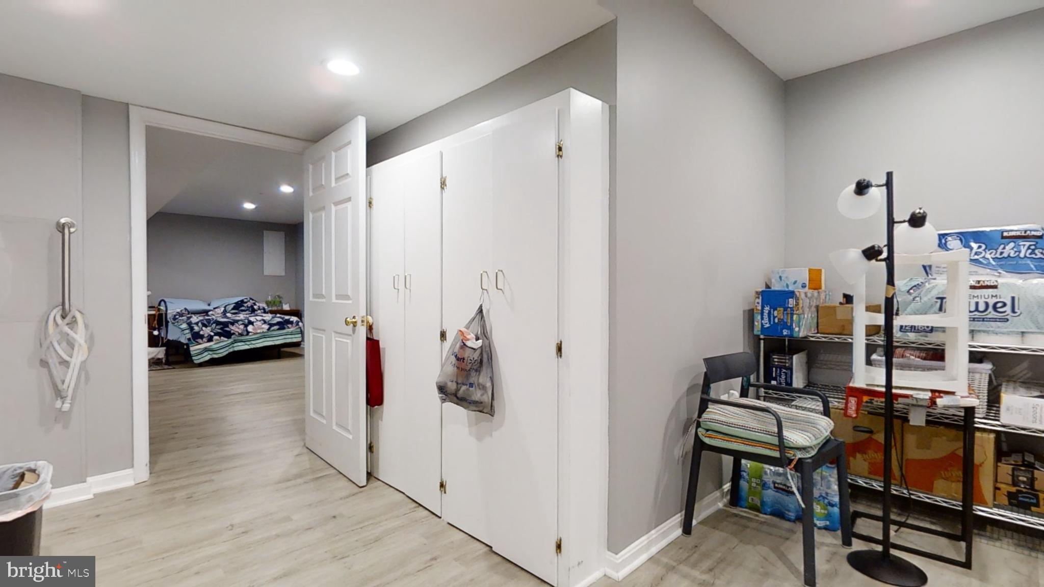 POTOMAC CROSSING - Residential