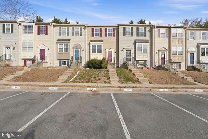 Welcome to 3031 Antrim Circle, a well-kept 3-level townhome in Dumfries. The home features newer paint, flooring, appliances, cabinets, counters, bathrooms, and fixtures, giving it a fresh and comfortable feel throughout. Off the main level, you’ll find a private deck that’s great for relaxing or entertaining.

You’ll also have the benefit of newer HVAC and water heater systems, offering reliable comfort and efficiency.

The location is hard to beat, minutes to I-95, shopping, restaurants, Quantico, and easy commuter routes toward both DC and Fredericksburg. A home in this condition and location won’t stay available long.


Minimum credit score of 675 and income of 3x the monthly rent.

All applicants much meet the following criteria
1. Verifiable gross income of at least 3x the monthly rent
2. Credit score of 675 or above
3. No evictions of landlords judgements 

Move In Fee $150