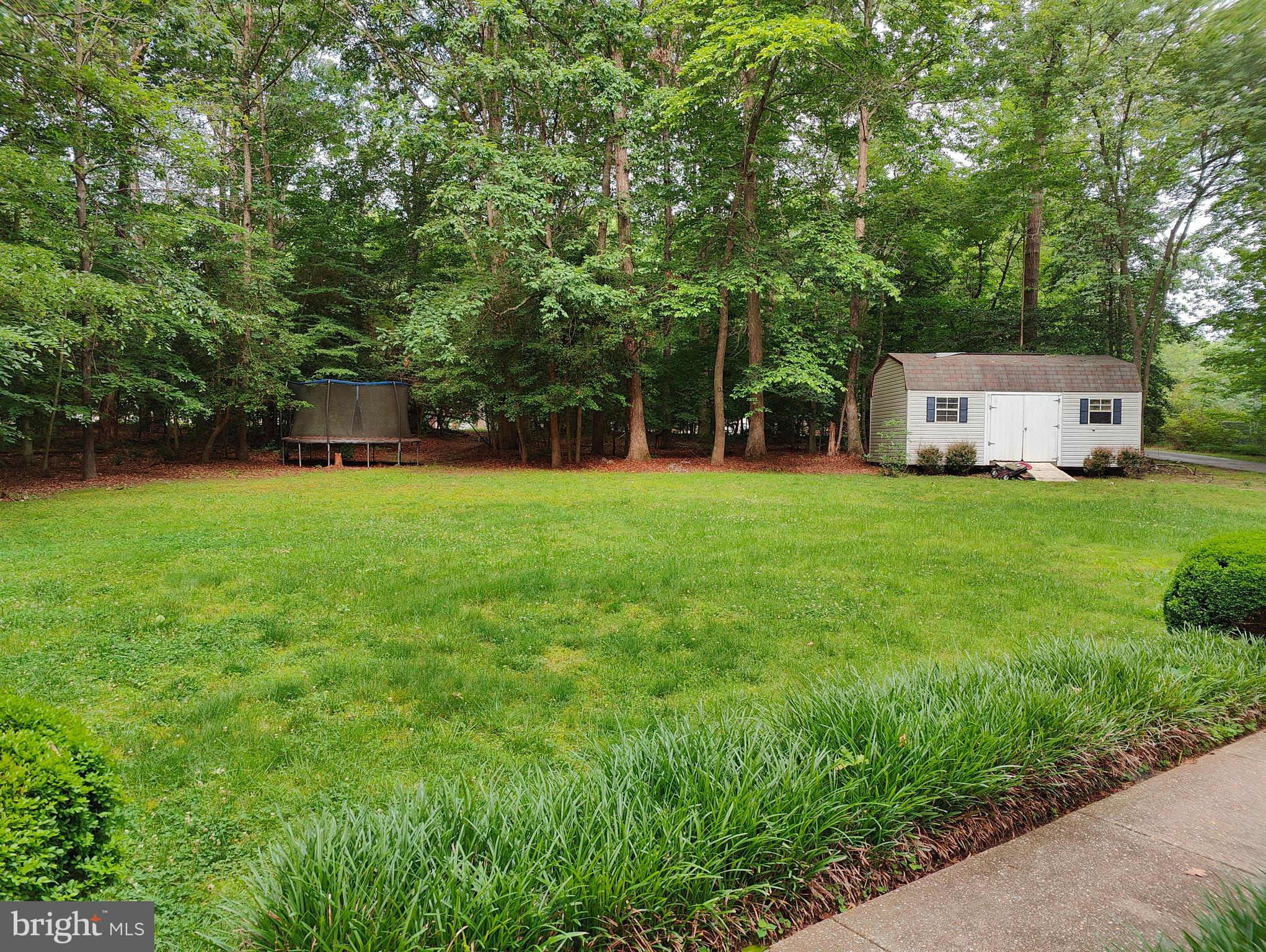 36915 W LAKELAND DRIVE