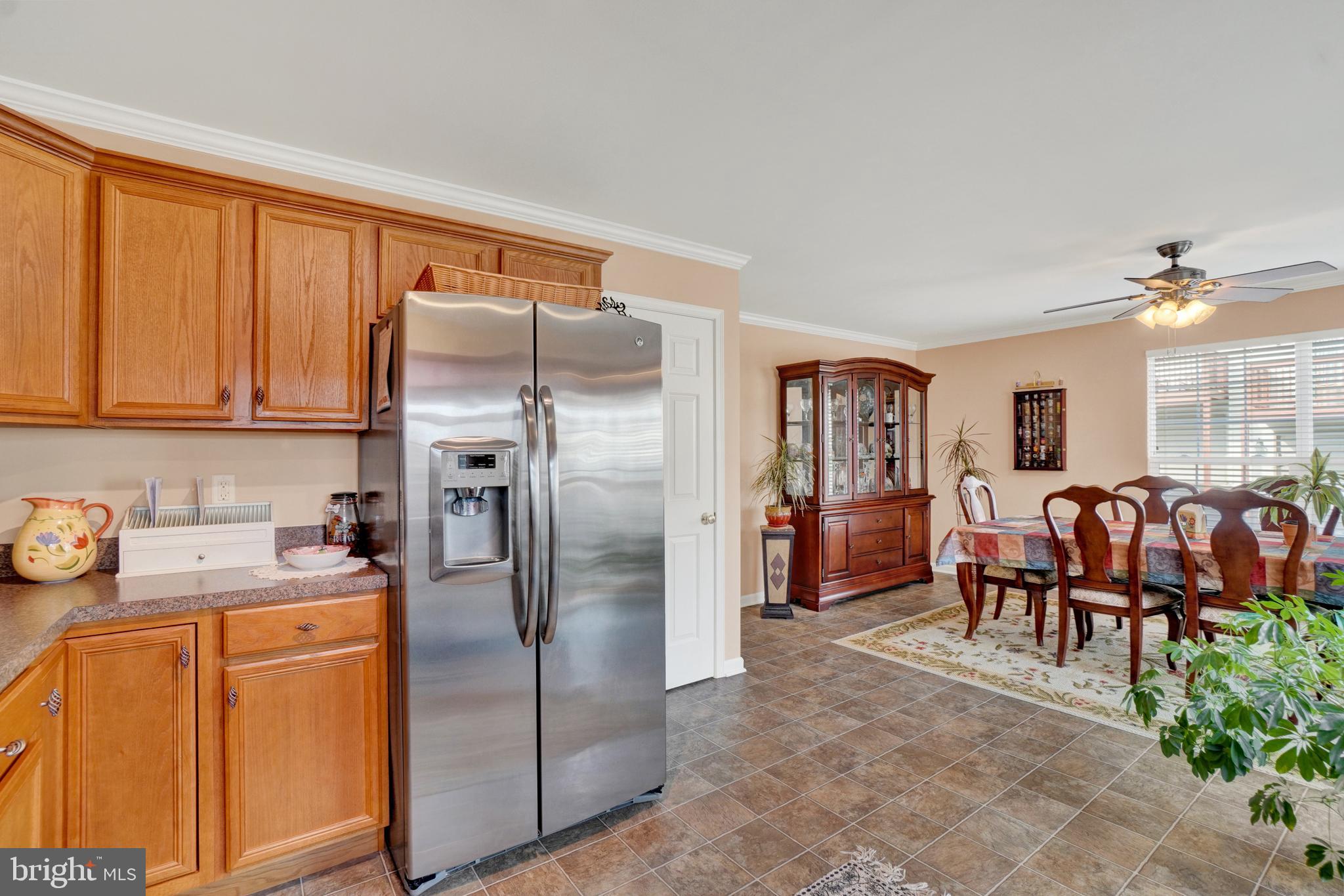 HUNT CLUB CONDOS - Residential