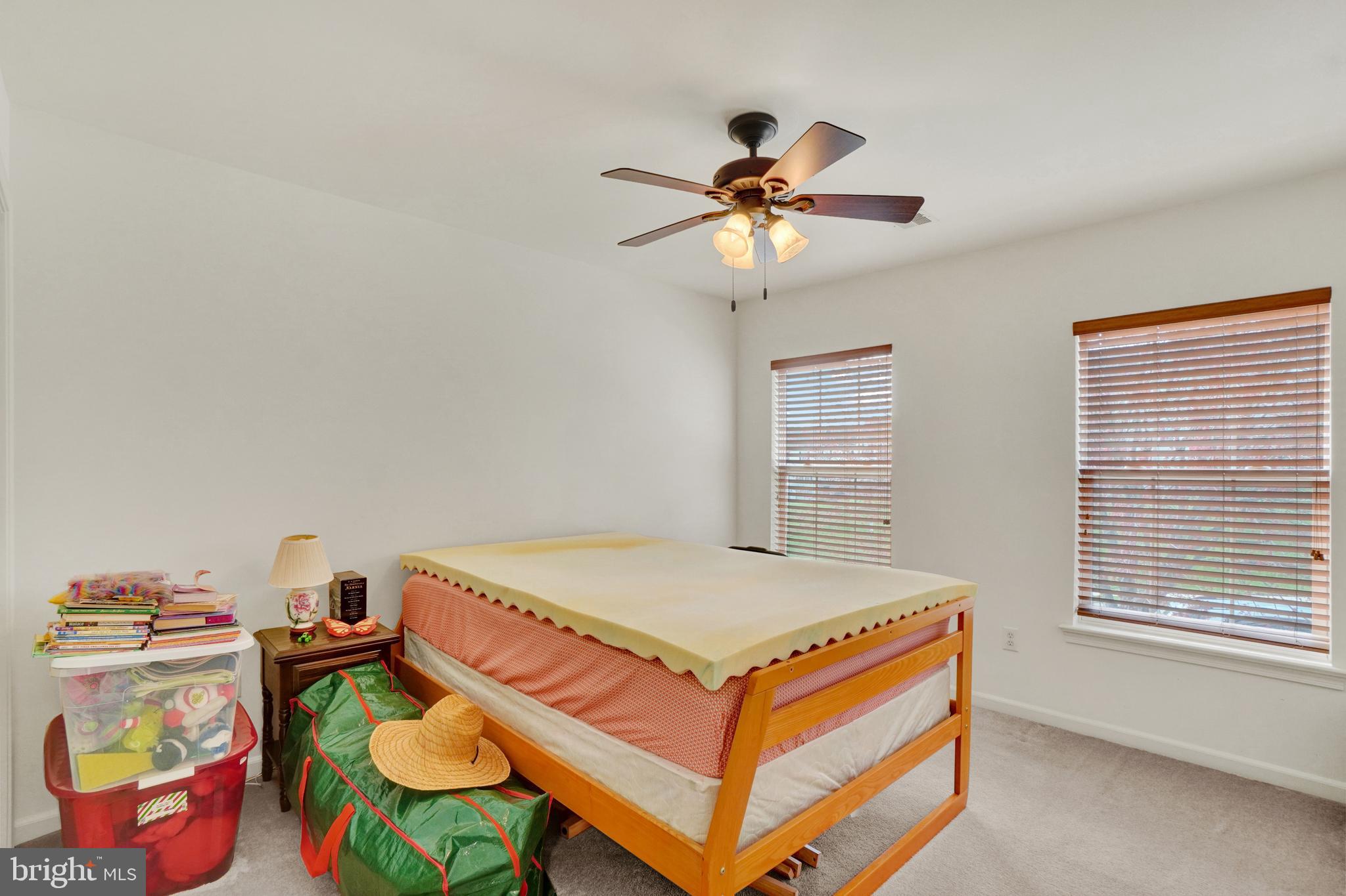 HUNT CLUB CONDOS - Residential