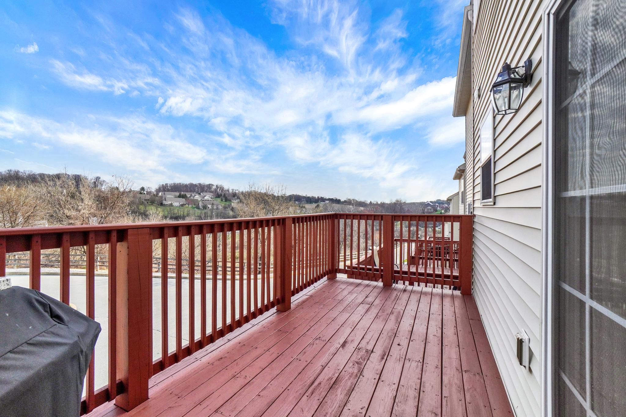 HUNT CLUB CONDOS - Residential