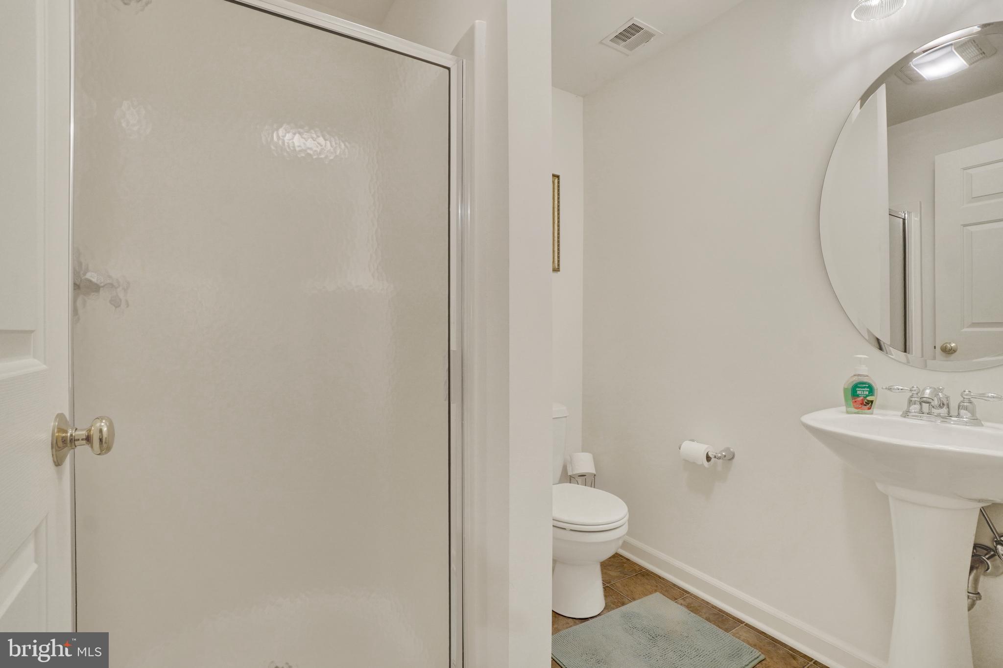 HUNT CLUB CONDOS - Residential