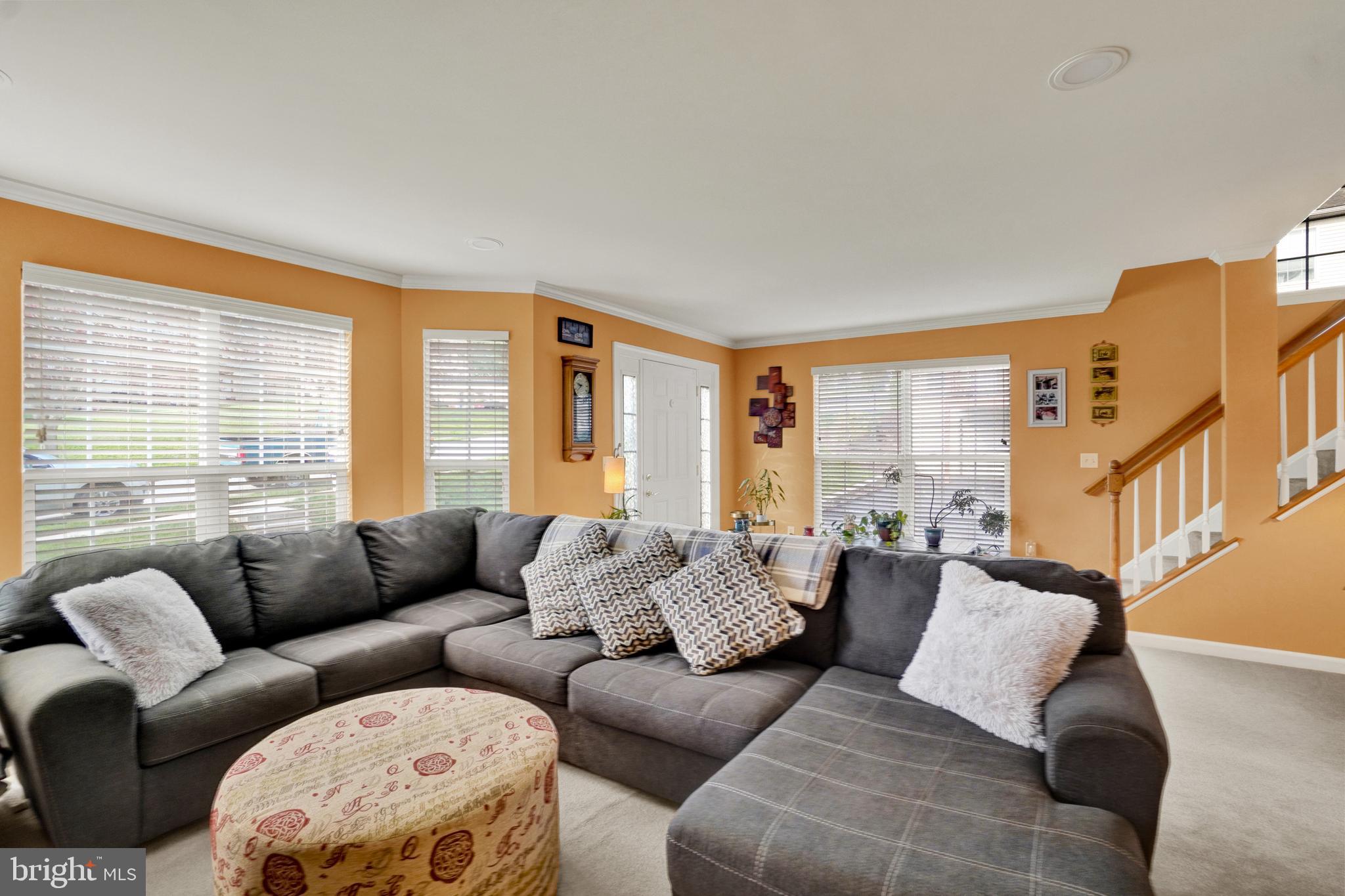 HUNT CLUB CONDOS - Residential