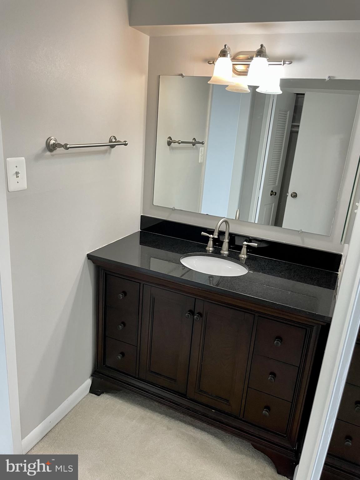 SKYLINE PLAZA - Residential Lease