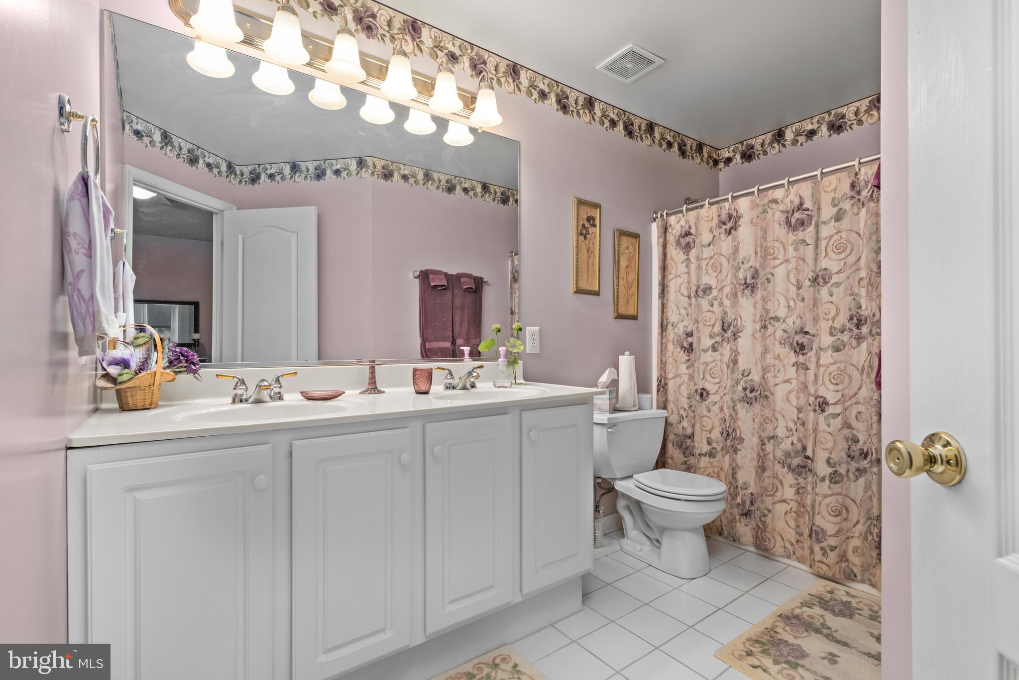 ST ANDREWS CONDOMINIUMS AT BAY HILLS - Residential