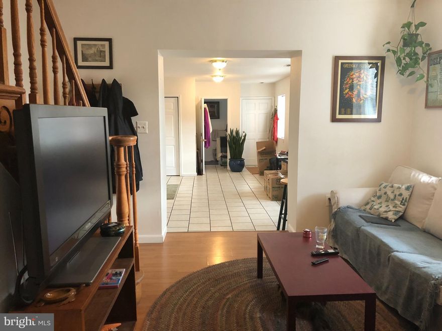 This beautiful apartment is located at the heart of Fells Point, min from the water, restaurants, stores and both I-95 and 83. Enjoy city living at its best! After a beautiful walk by the water, come  home and host your friends to the open floor plan kitchen/living room or relax at  your separate upper floor spacious bedroom! This home is a great opportunity to live in the heart of the city for a great price.