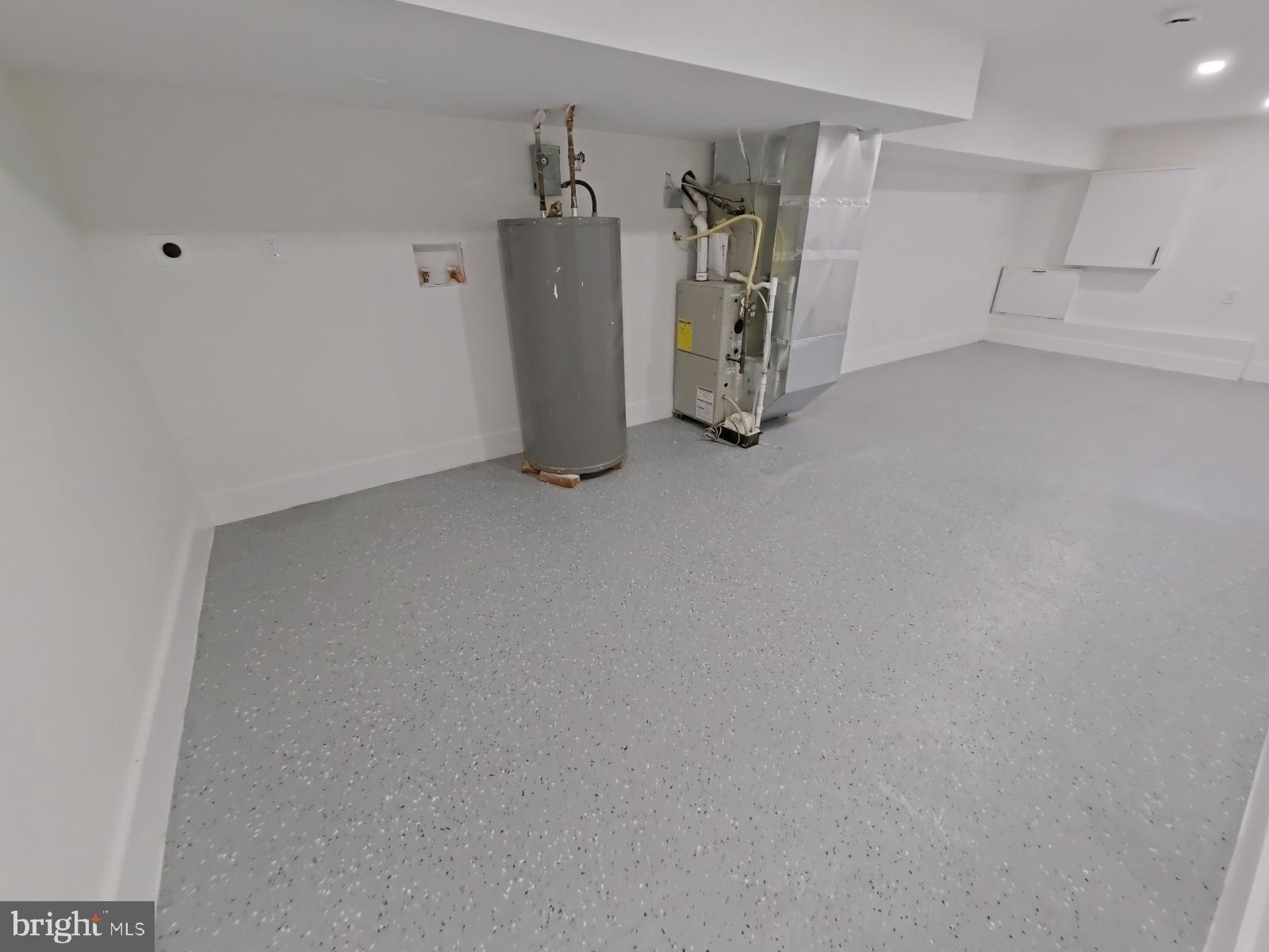 EAST KENSINGTON - Residential