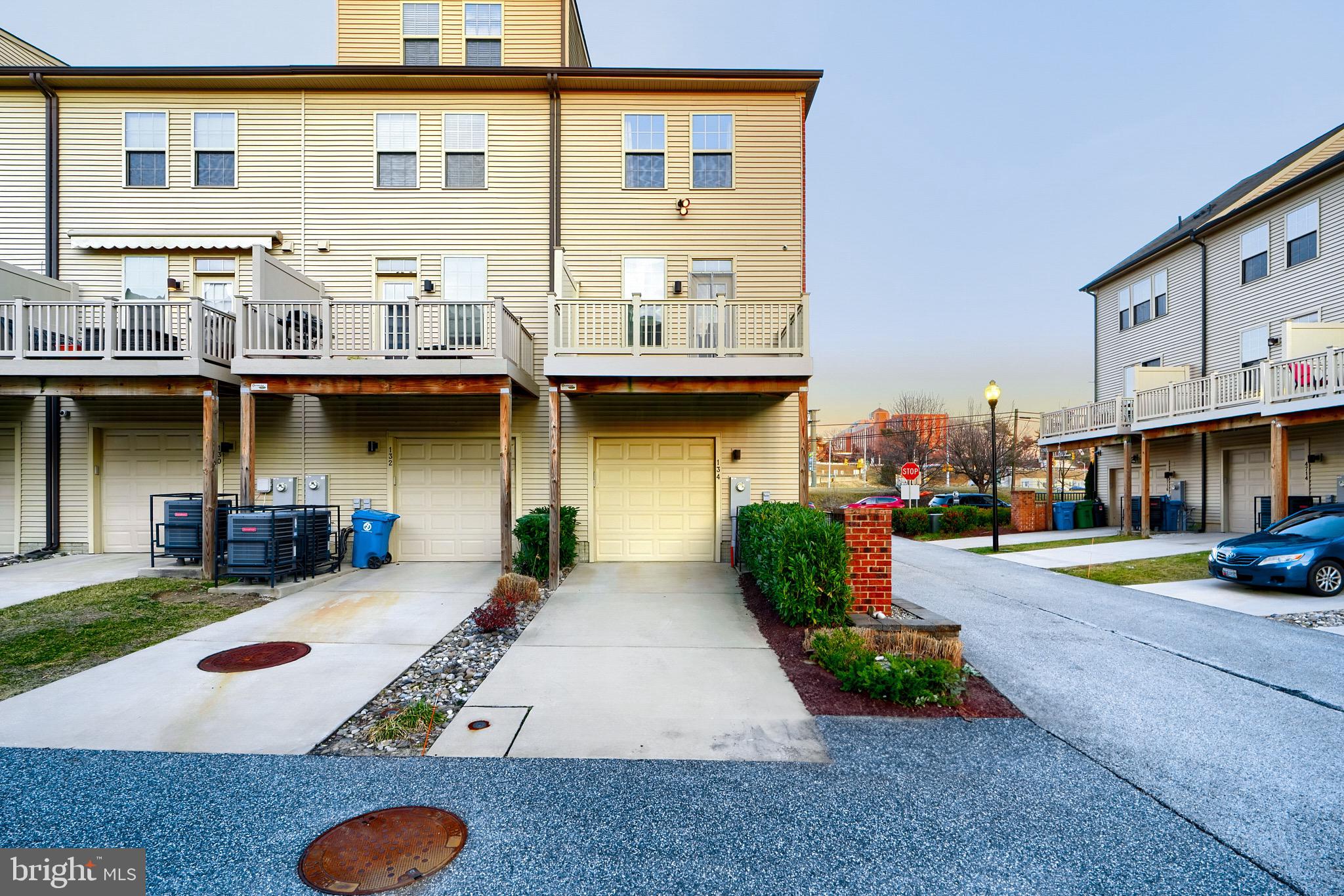 OLDHAM CROSSING - Residential
