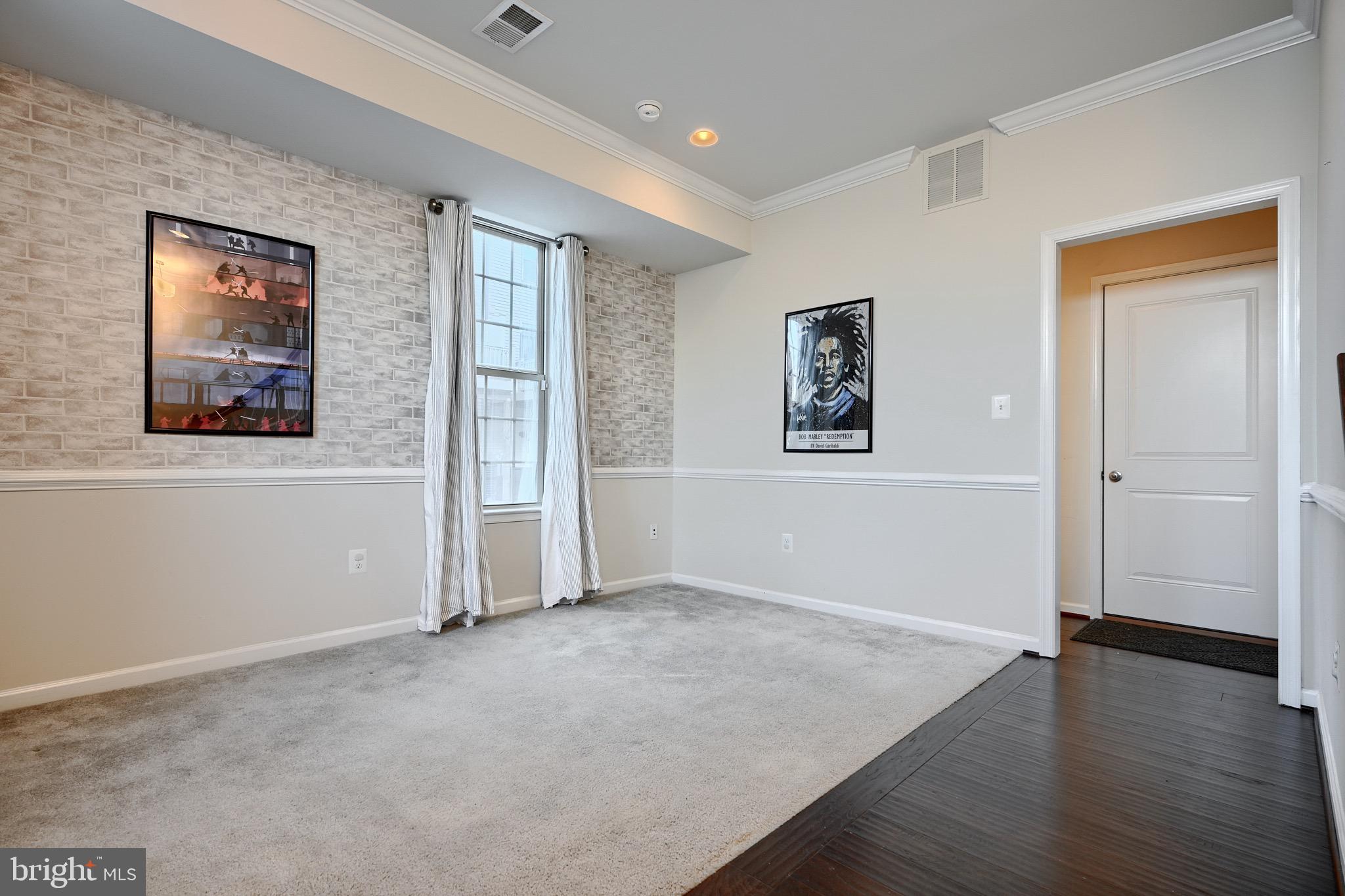 OLDHAM CROSSING - Residential