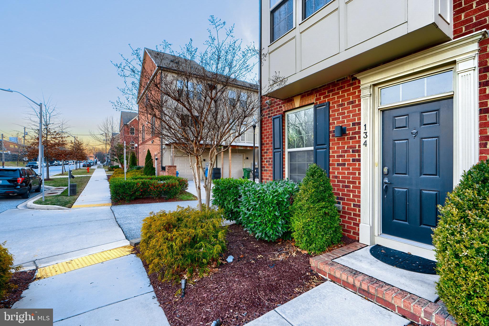 OLDHAM CROSSING - Residential