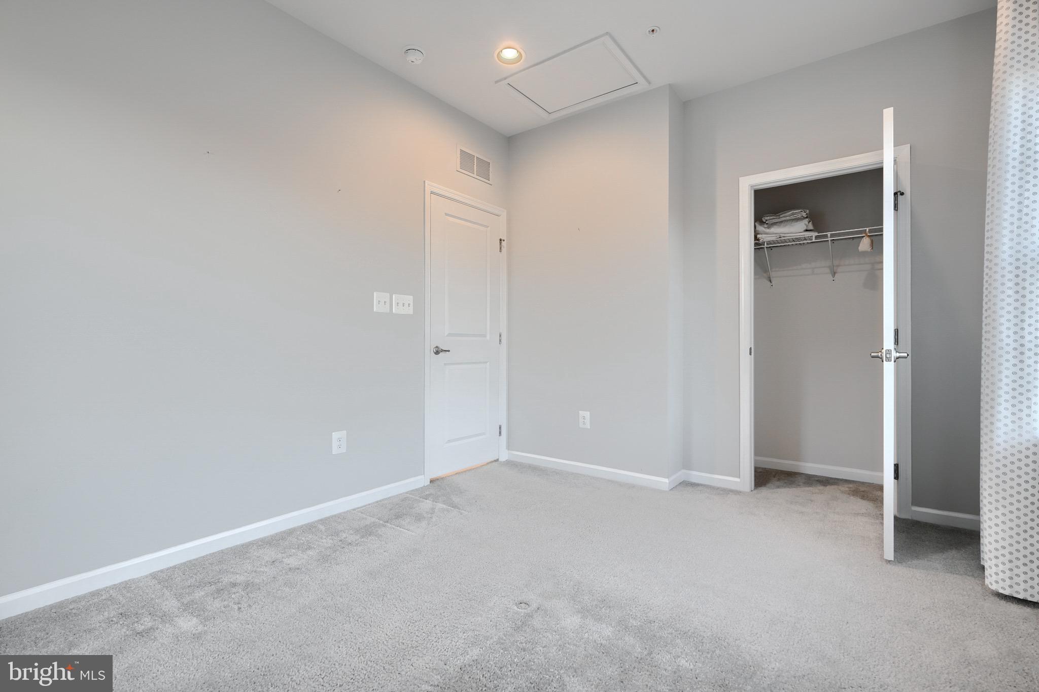 OLDHAM CROSSING - Residential