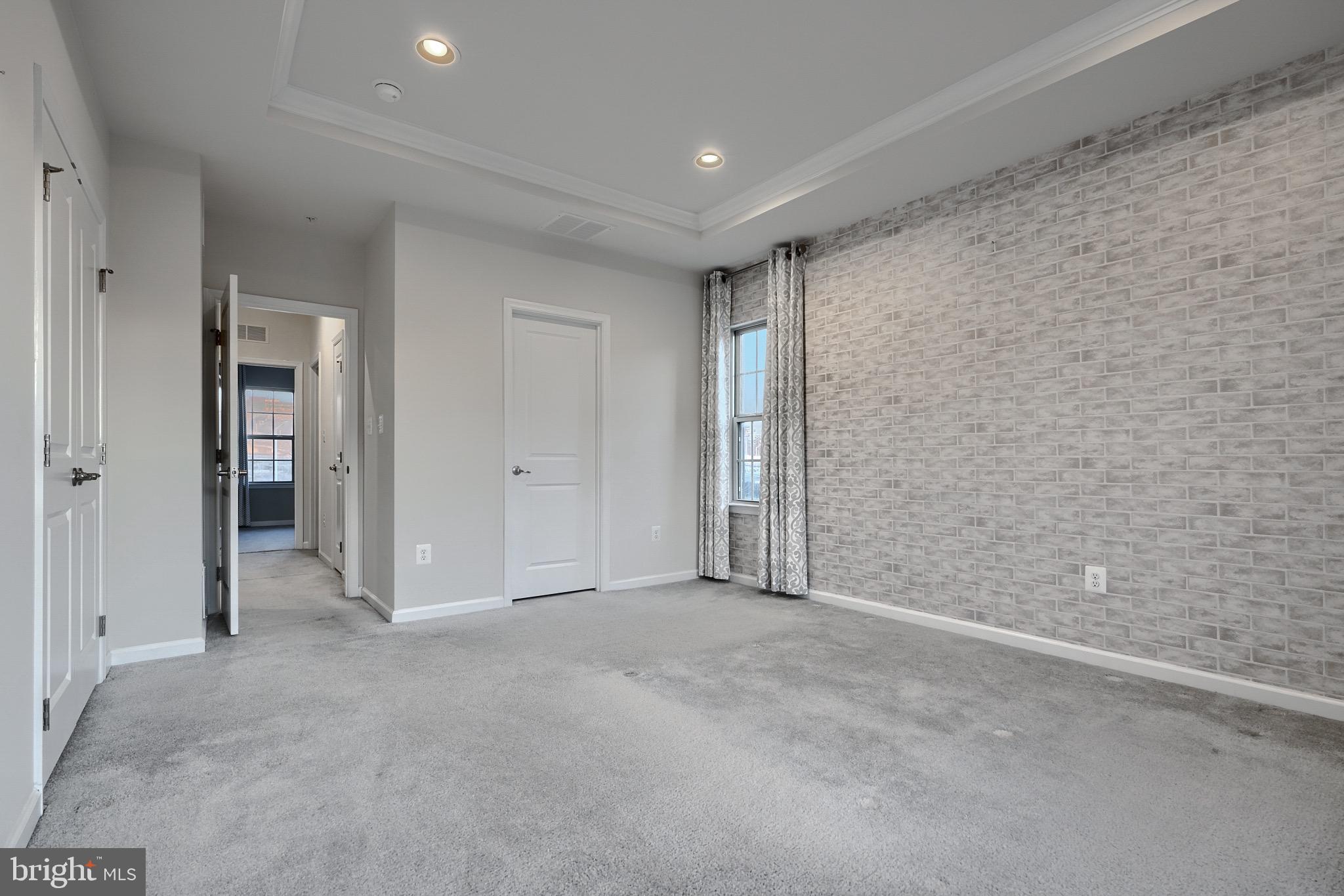 OLDHAM CROSSING - Residential