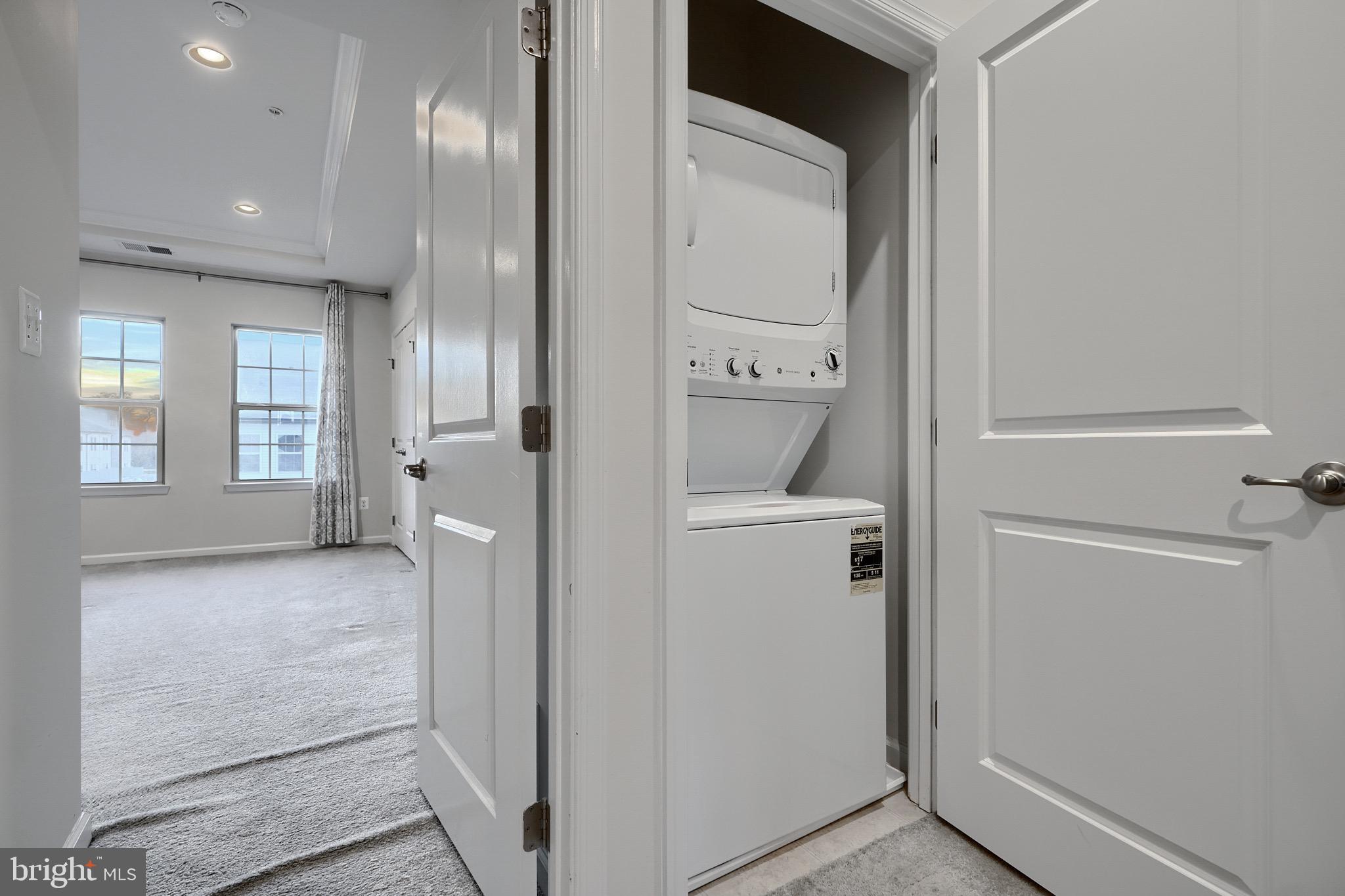 OLDHAM CROSSING - Residential