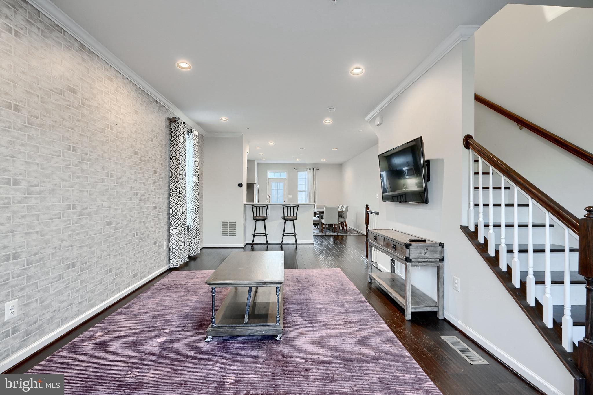 OLDHAM CROSSING - Residential