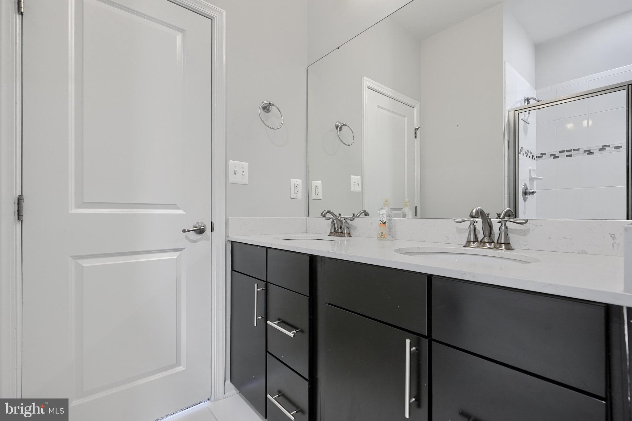 OLDHAM CROSSING - Residential