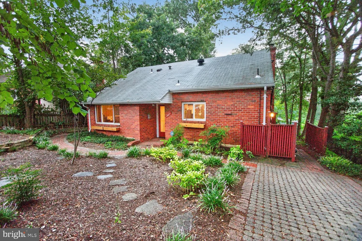 1521 Erskine Street, Takoma Park, MD, 20912